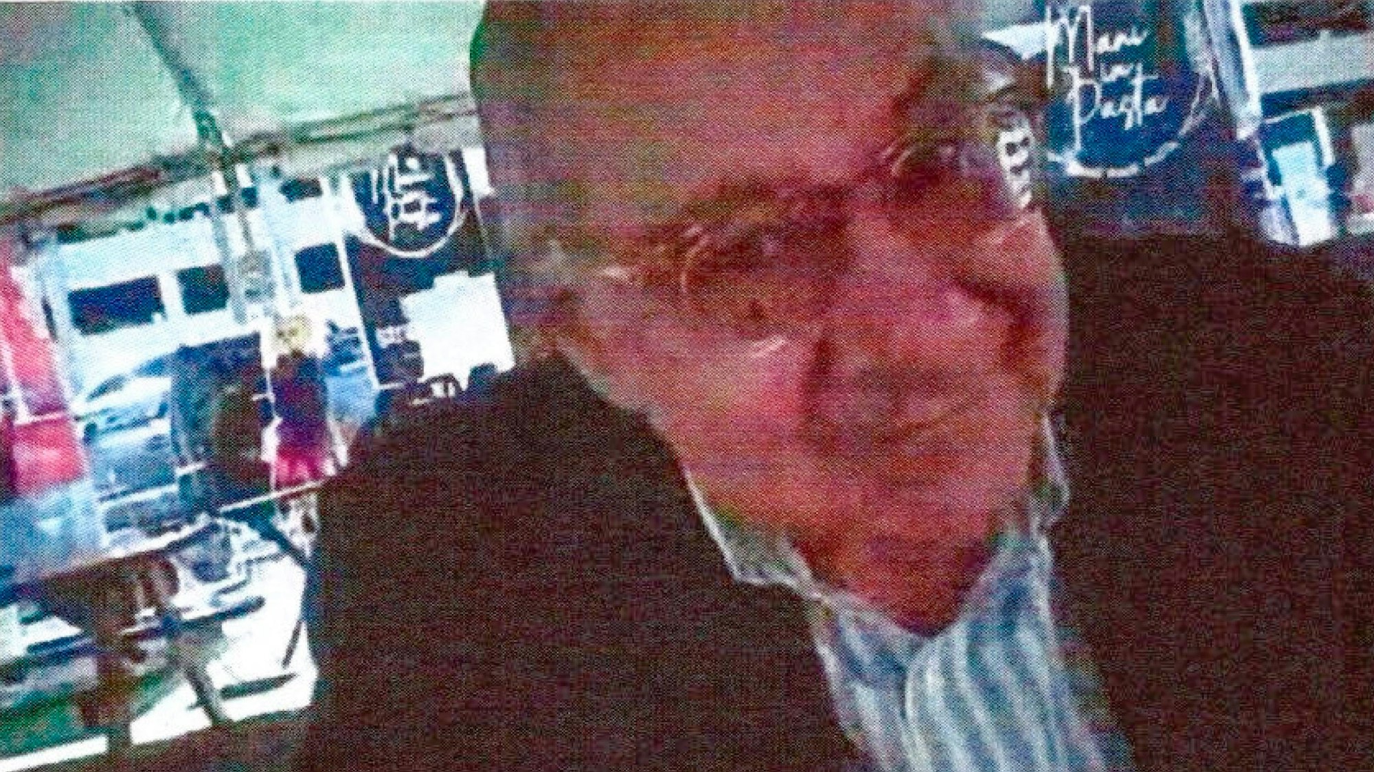 Dieses Bild, das vom Justizministerium zur Verfügung gestellt wurde und in der eidesstattlichen Erklärung zur Unterstützung einer Strafanzeige enthalten ist, zeigt Manuel Rocha bei einem Treffen mit einem verdeckten FBI-Mitarbeiter.
