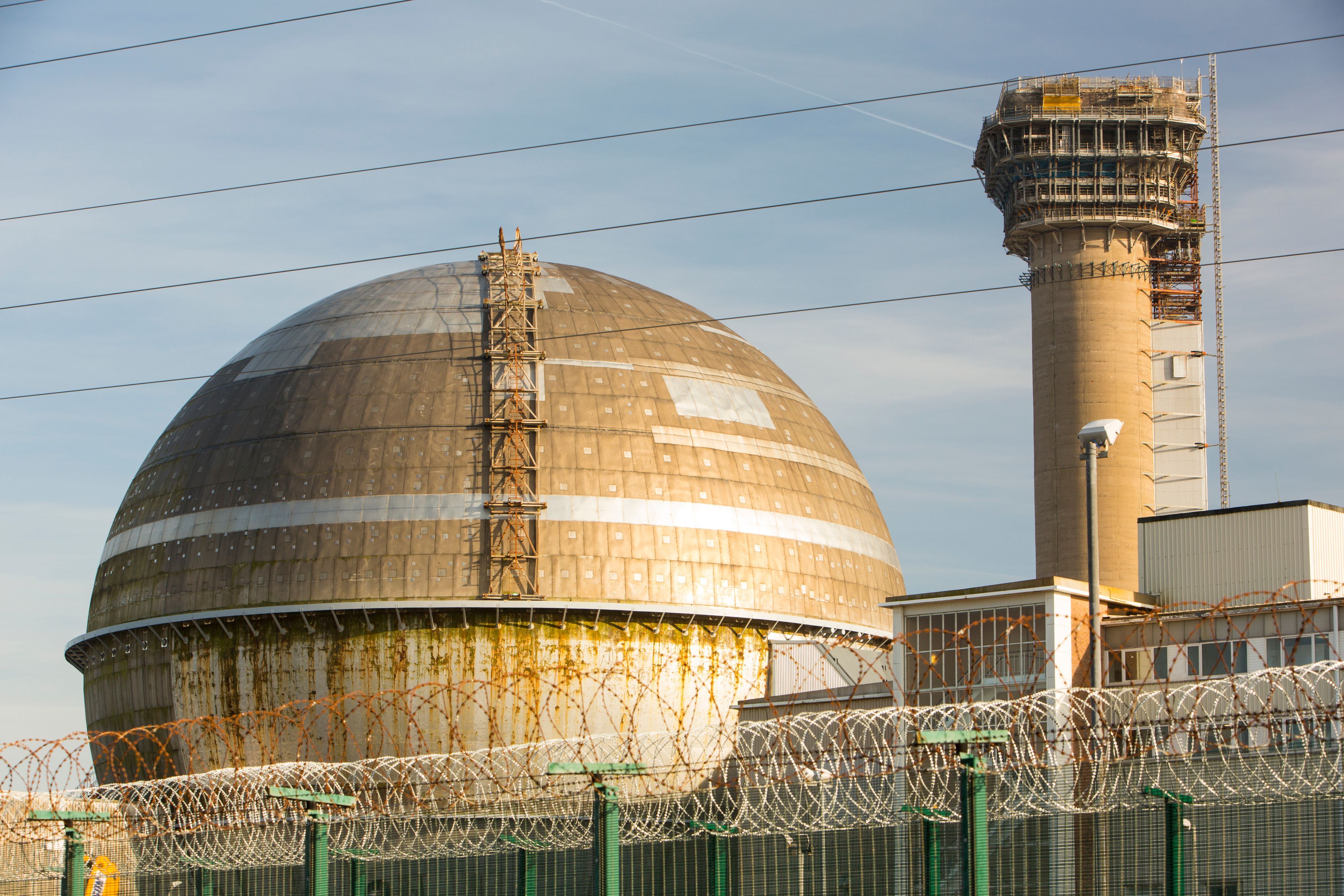 Ein alter Atomreaktor auf der Atomanlage Sellafield in Großbritannien. Auf dem Areal befinden sich außer einem Atomkraftwerk auch das größte Plutoniumlager der Welt sowie eine Atommülldeponie.