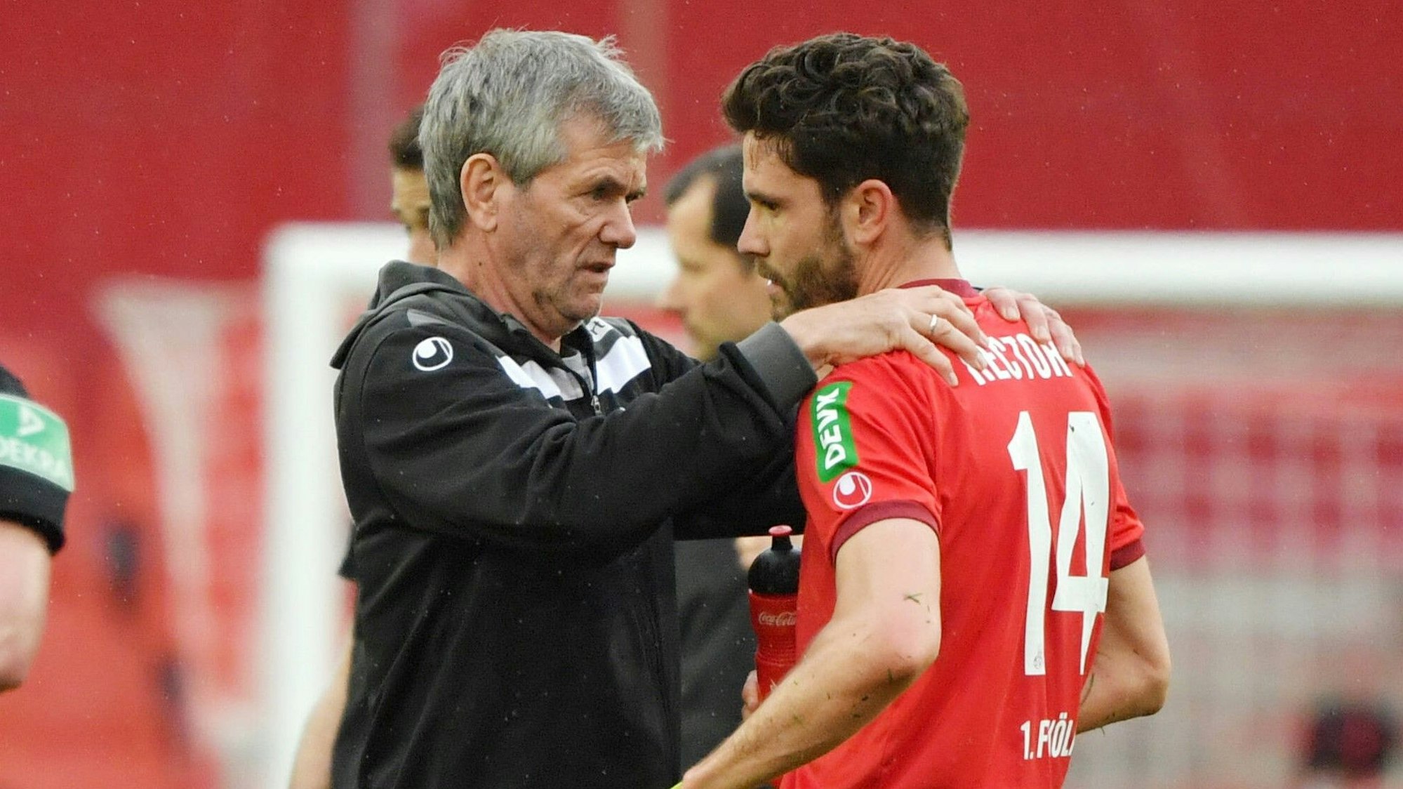 Retter-Duo im Jahr 2021: Friedhelm Funkel und Jonas Hector (r.).