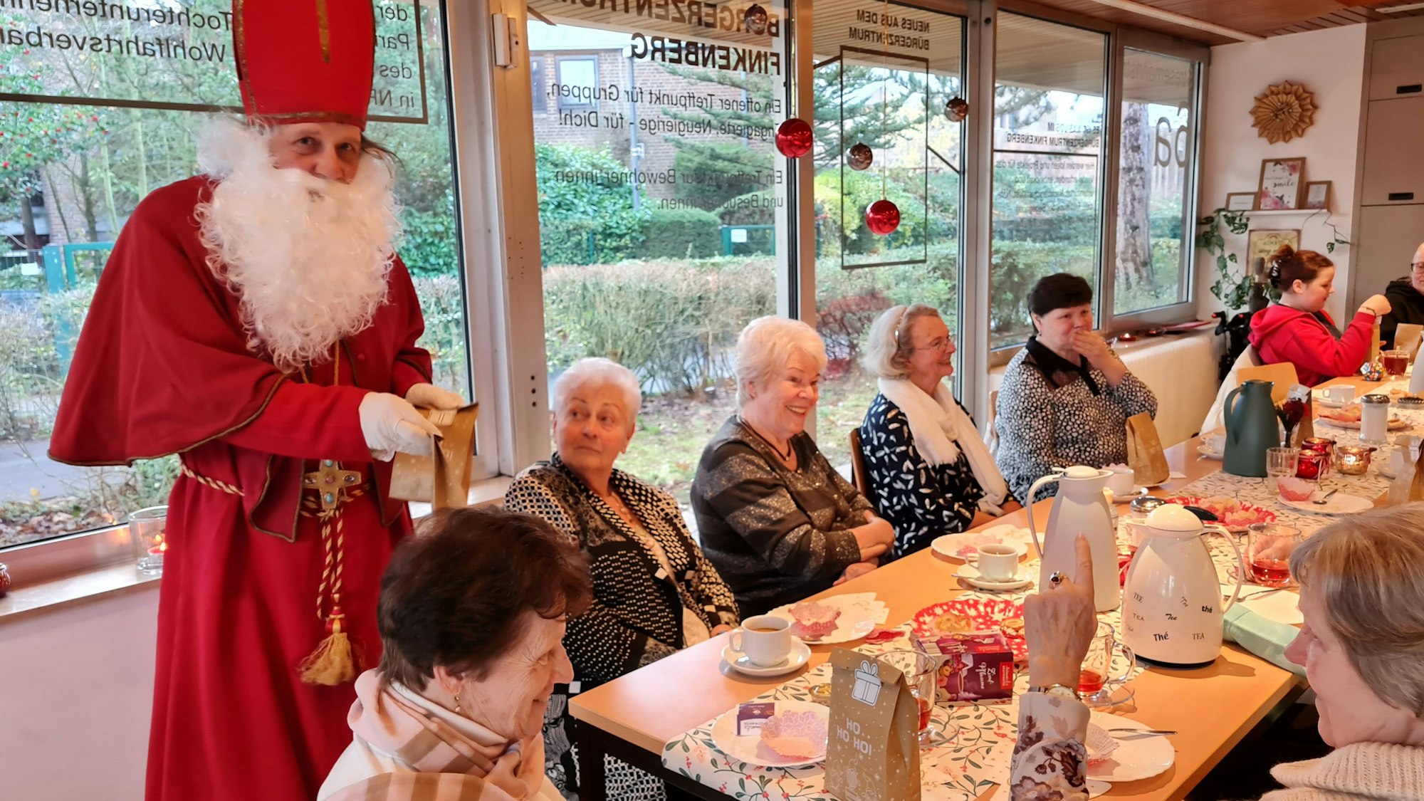 Kostenloser Kaffeeklatsch im Bürgerzentrum Finkenberg
