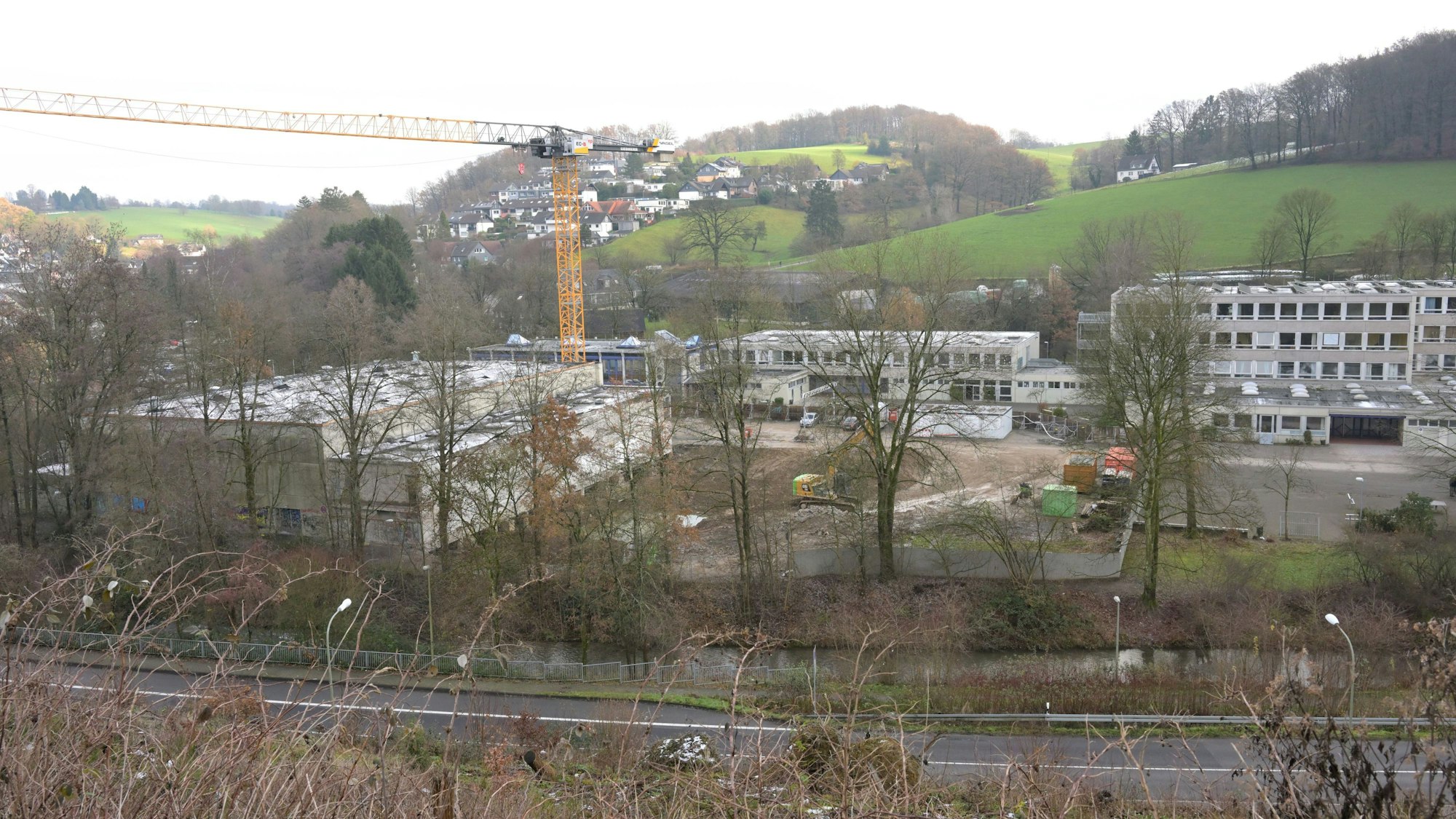 Das Foto zeigt das Kürtener Schulzentrum.