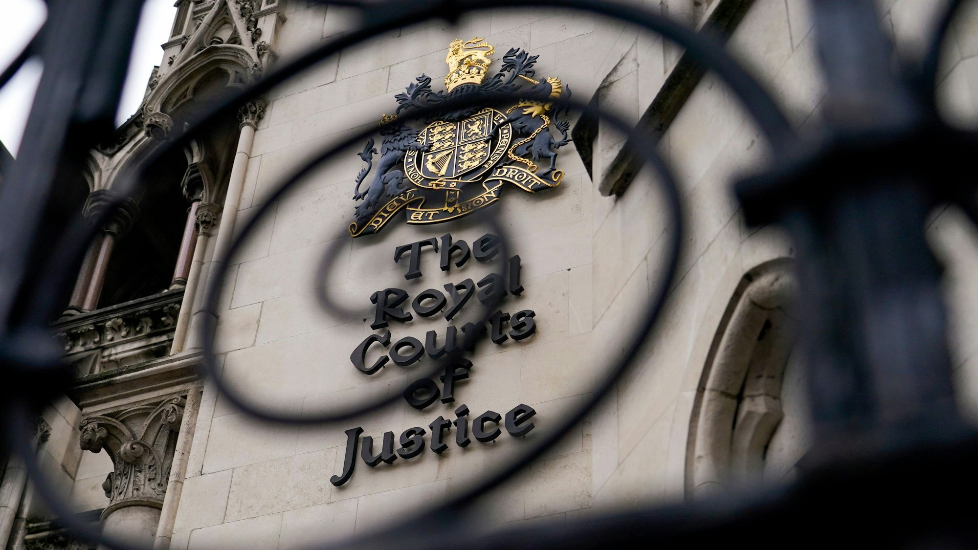 Ein Blick auf das Royal Court of Justice, wo der britische Prinz Harry die Entscheidung vom Februar 2020 anfechtet, sein Sicherheitspersonal herabzustufen, nachdem er beschlossen hat, sich als arbeitendes Mitglied der königlichen Familie zurückzuziehen.