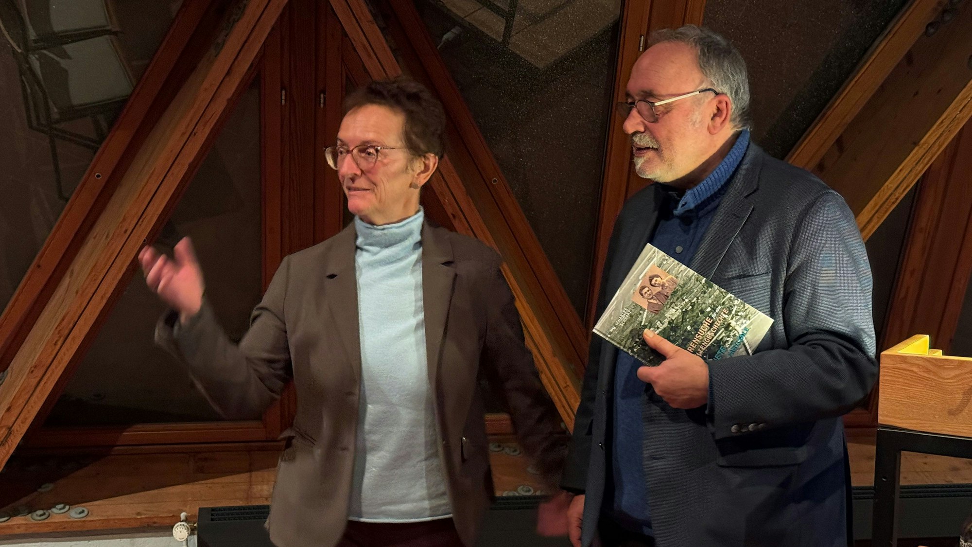 Susanne Harke-Schmidt und Dr. Mario Kramp.