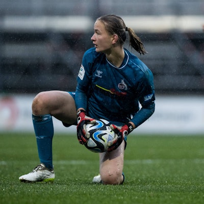 GOOGLE PIXEL Frauen Bundesliga: 1. FC Köln - VfL Wolfsburg 09.12.2ß23 Paula Hoppe 1. FC Köln, 12 hält GOOGLE PIXEL Frauen Bundesliga, 1. FC Köln - VfL Wolfsburg, Köln, Franz-Kremer-Stadion am 09.12.2023 DFB REGULATIONS PROHIBIT ANY USE OF PHOTOGRAPHS AS IMAGE SEQUENCES AND/OR QUASI-VIDEO. *** GOOGLE PIXEL Frauen Bundesliga 1 FC Köln VfL Wolfsburg 09 12 2ß23 Paula Hoppe 1 FC Köln, 12 holds GOOGLE PIXEL Frauen Bundesliga, 1 FC Köln VfL Wolfsburg, Köln, Franz Kremer Stadion am 09 12 2023 DFB REGULATIONS PROHIBIT ANY USE OF PHOTOGRAPHS AS IMAGE SEQUENCES AND OR QUASI VIDEO Copyright: xBEAUTIFULxSPORTS/Wunderlx
