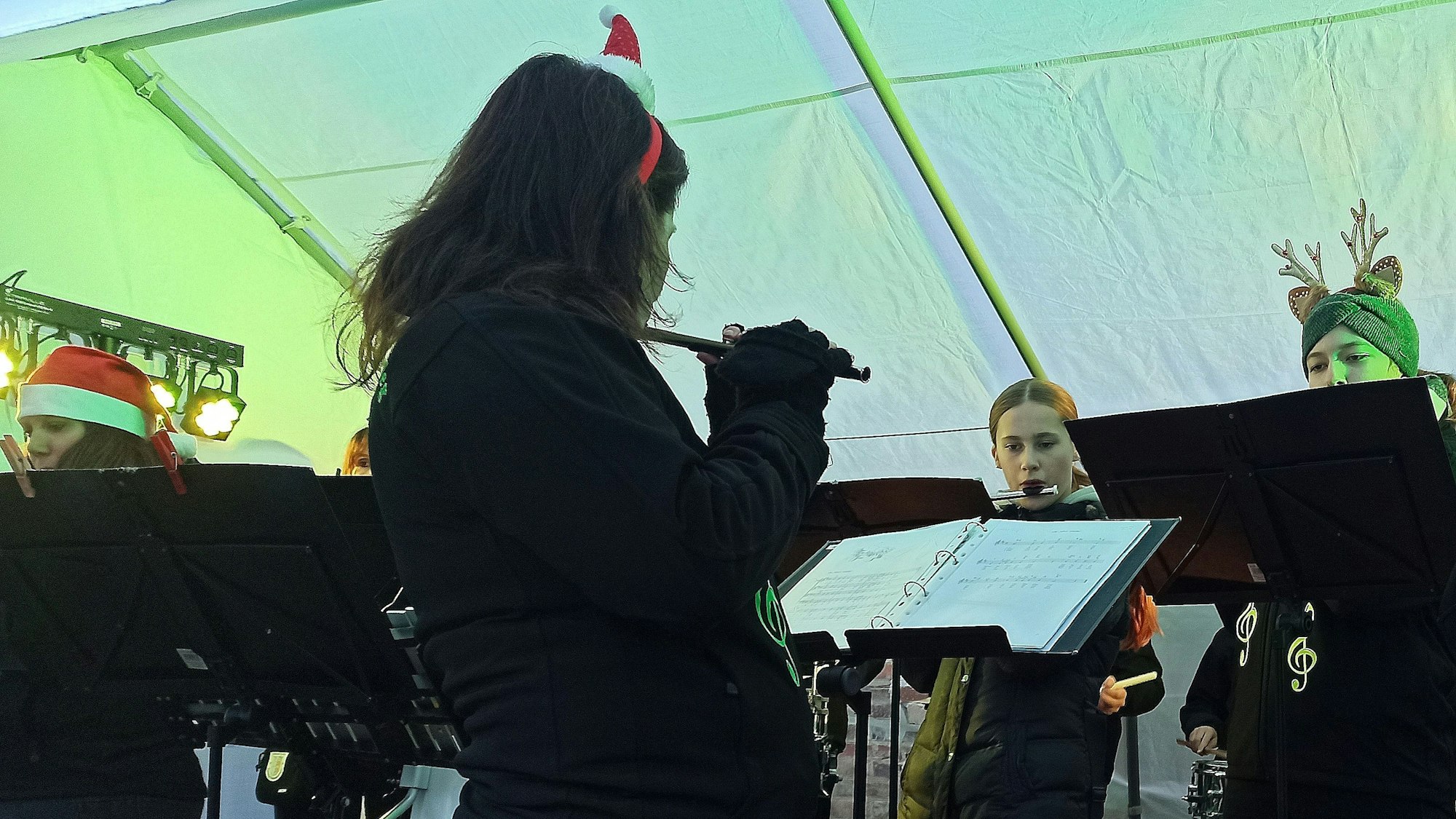 Es spielte das Tambour-Corps-Frei-Weg Heimerzheim.