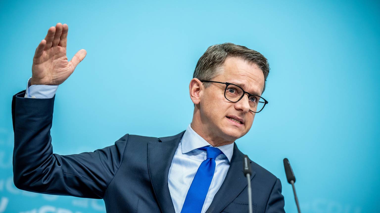 Carsten Linnemann, CDU-Generalsekretär und Vorsitzender der Programm- und Grundsatzkommission, spricht auf einer Pressekonferenz zum Entwurf der Kommission für ein neues Grundsatzprogramm der CDU.