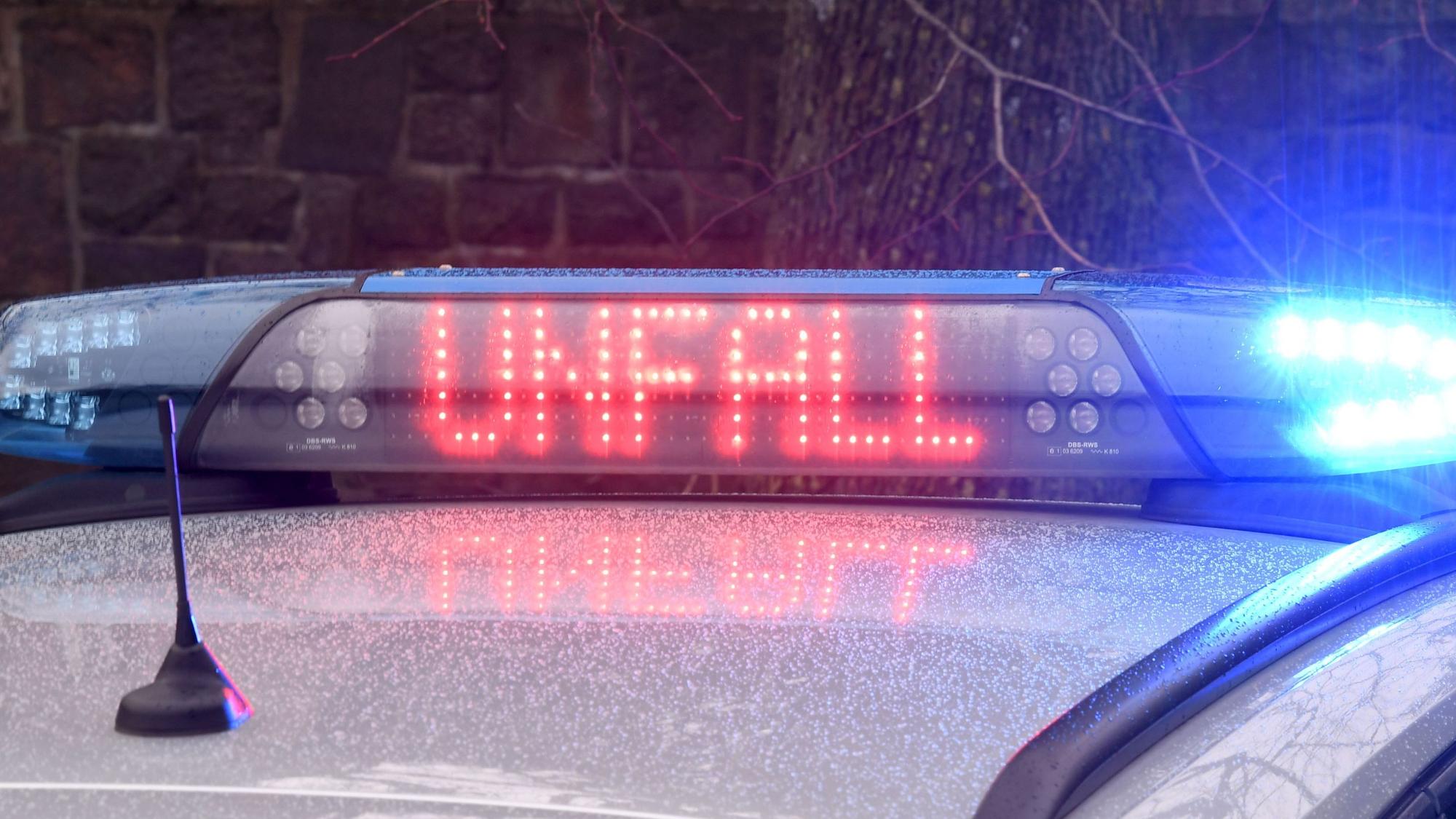 In Gummersbach-Flaberg wurden am späten Nachmittag zwei Menschen bei einem Unfall verletzt.