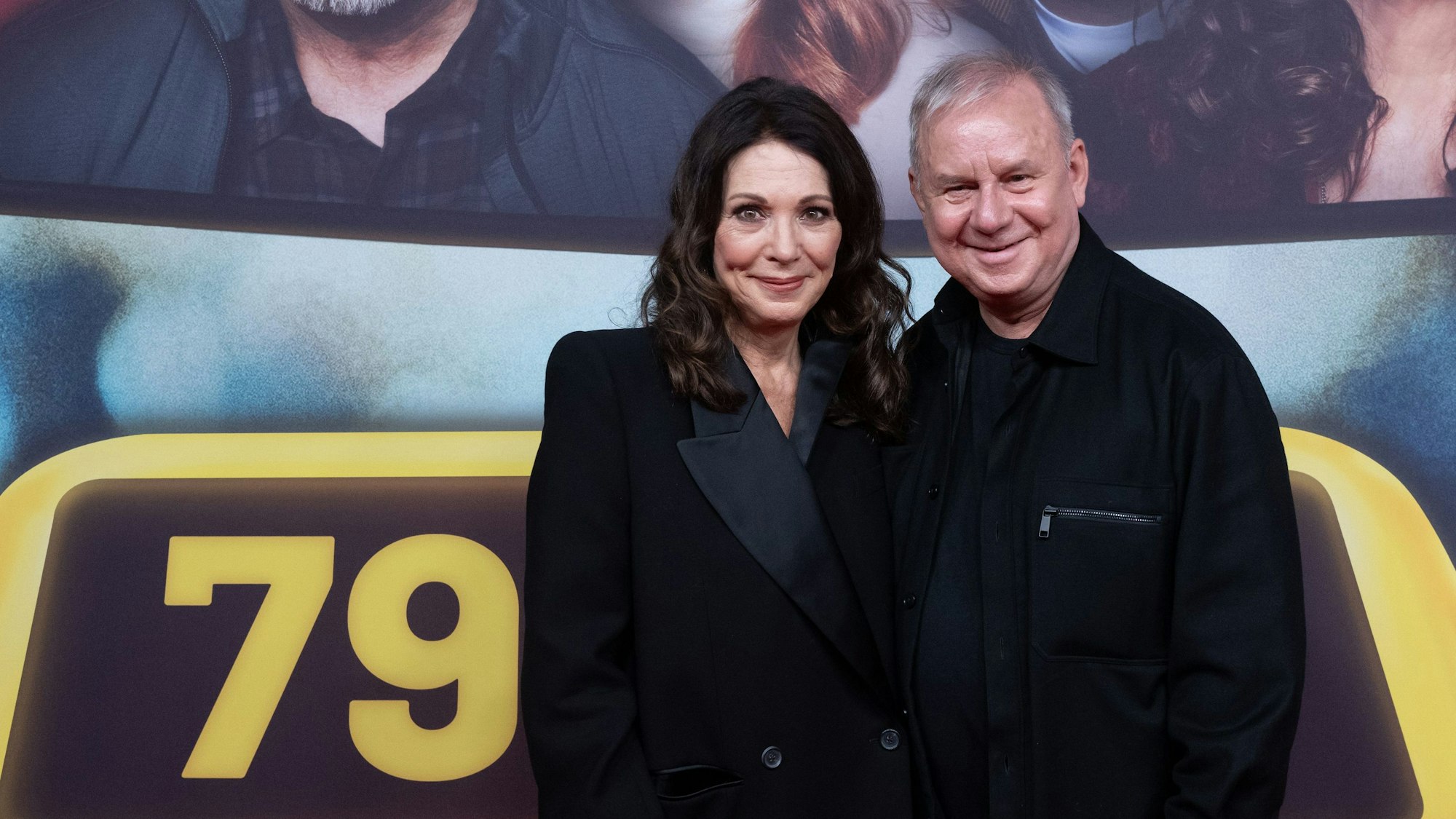 Joachim Król und Iris Berben bei der Weltpremiere des Kinofilms „791 km“ am Dienstag in München. Król spielt darin einen Taxifahrer. dpa