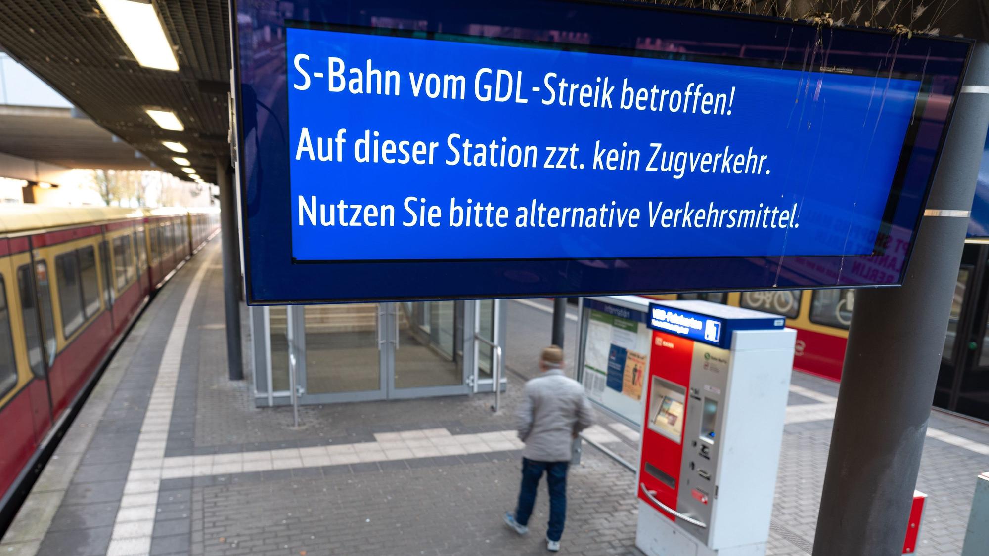 Bereits Anfang Dezember bestreikte die Lokführer-Gewerkschaft GDL die Deutsche Bahn. Im neuen Jahr könnte es zu neuen Streiks kommen. (Archivbild)