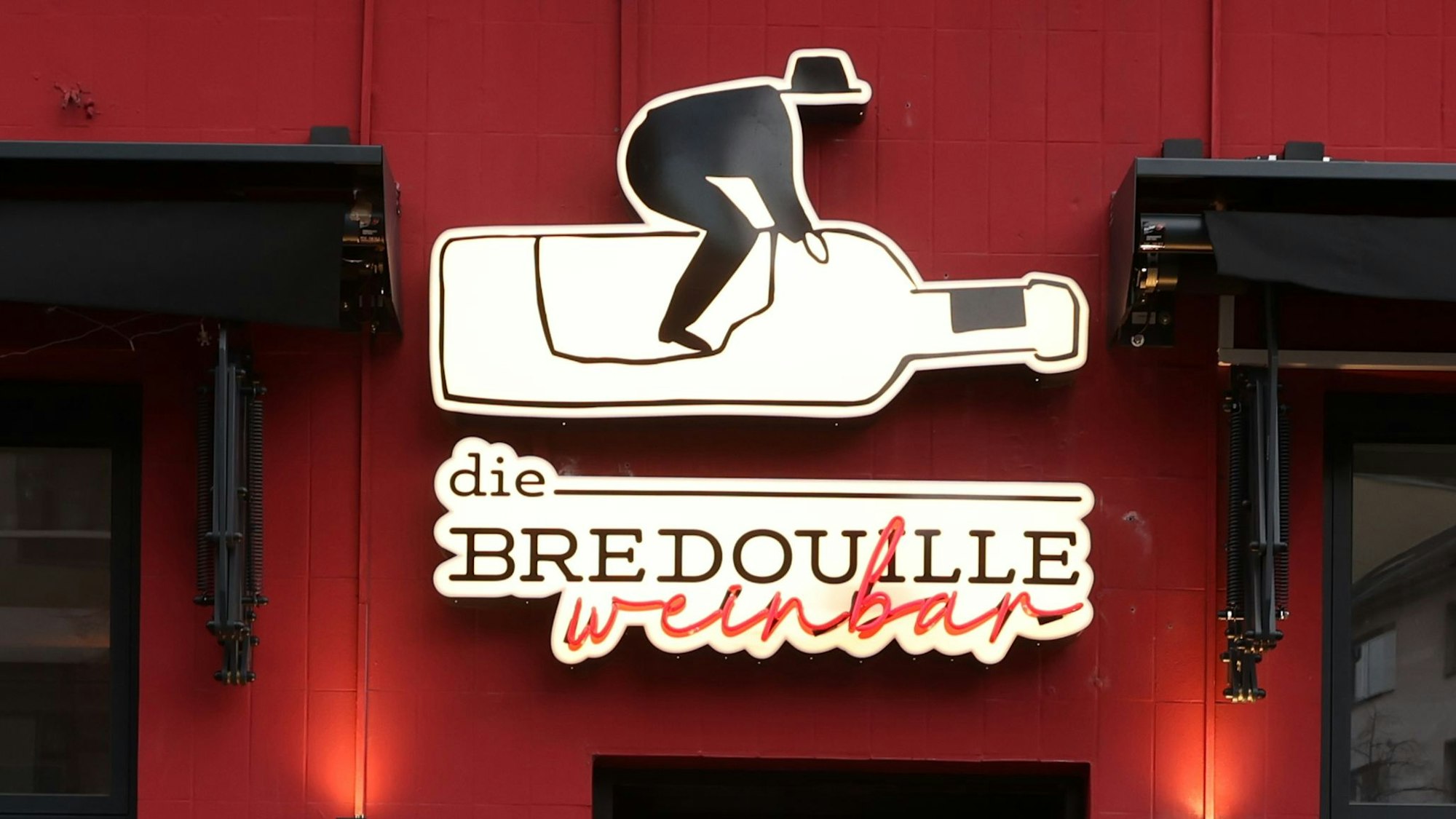 Die Bredouille Weinbar auf der Venloer Str. 22.