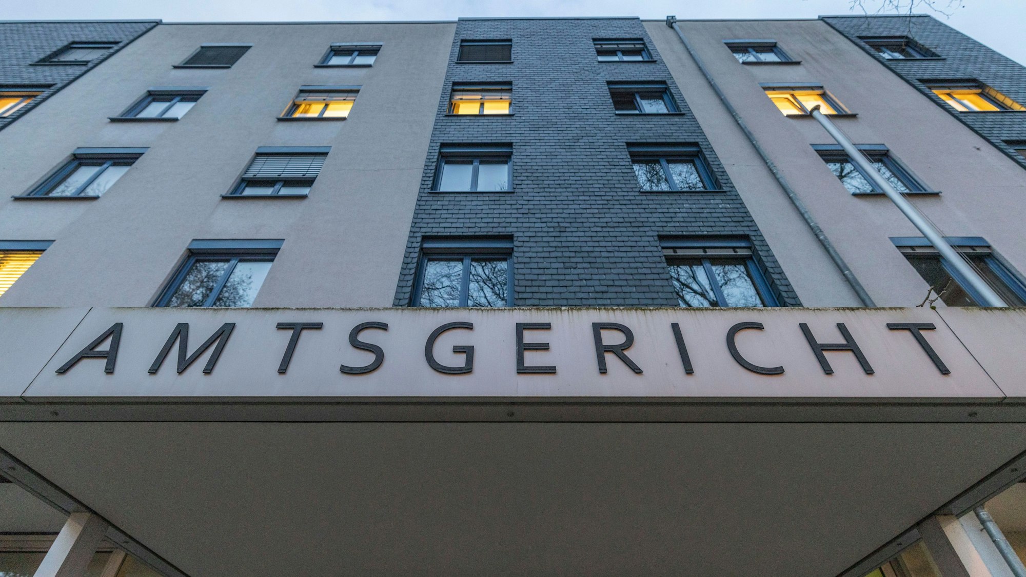 Blick auf das Amtsgerichtsgebäude.