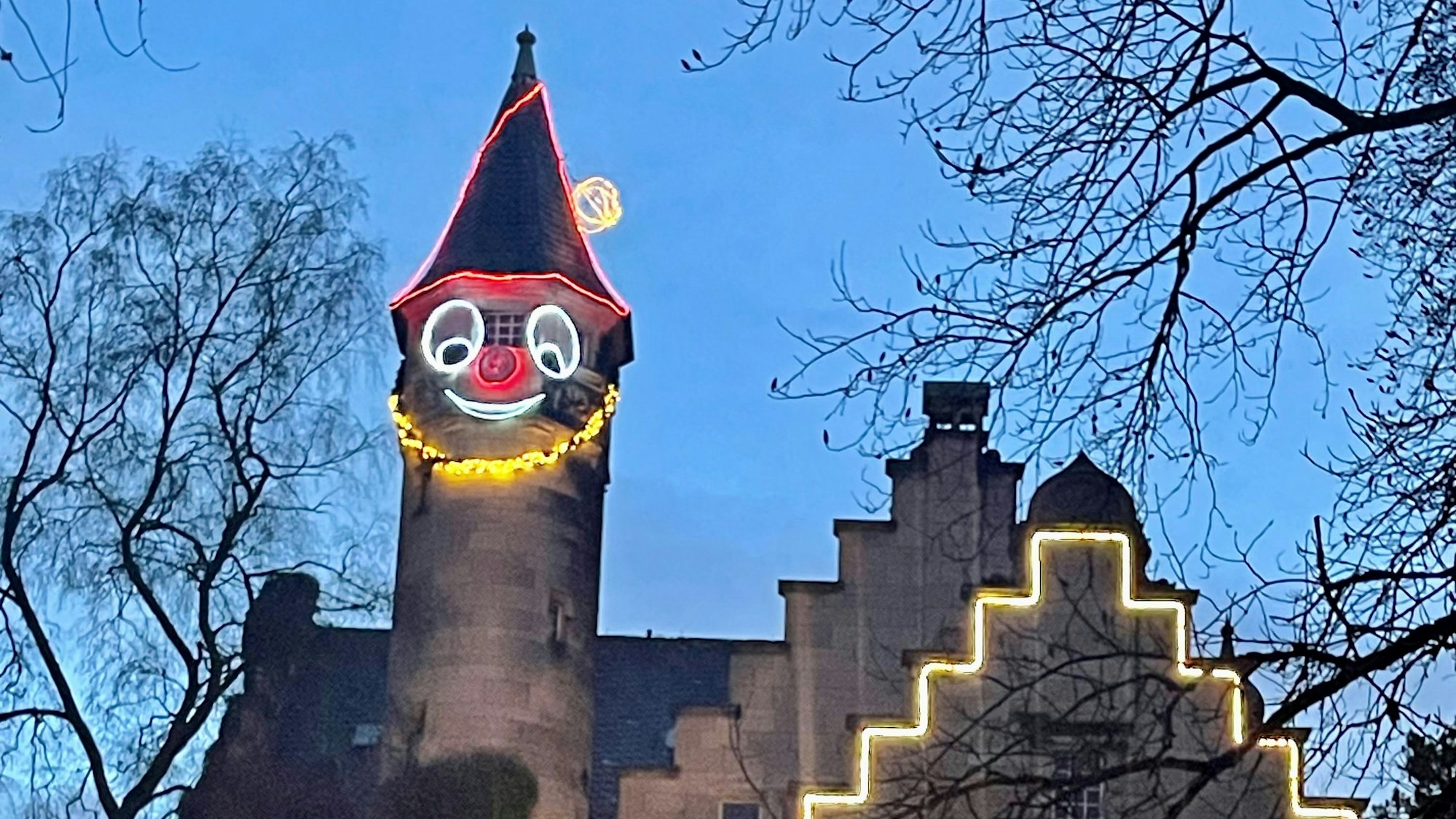 Barbara und Claus Baumgart verwandeln jedes Jahr den Park ihrer Villa Boge in Eitorf ins Weihnachtswunderland