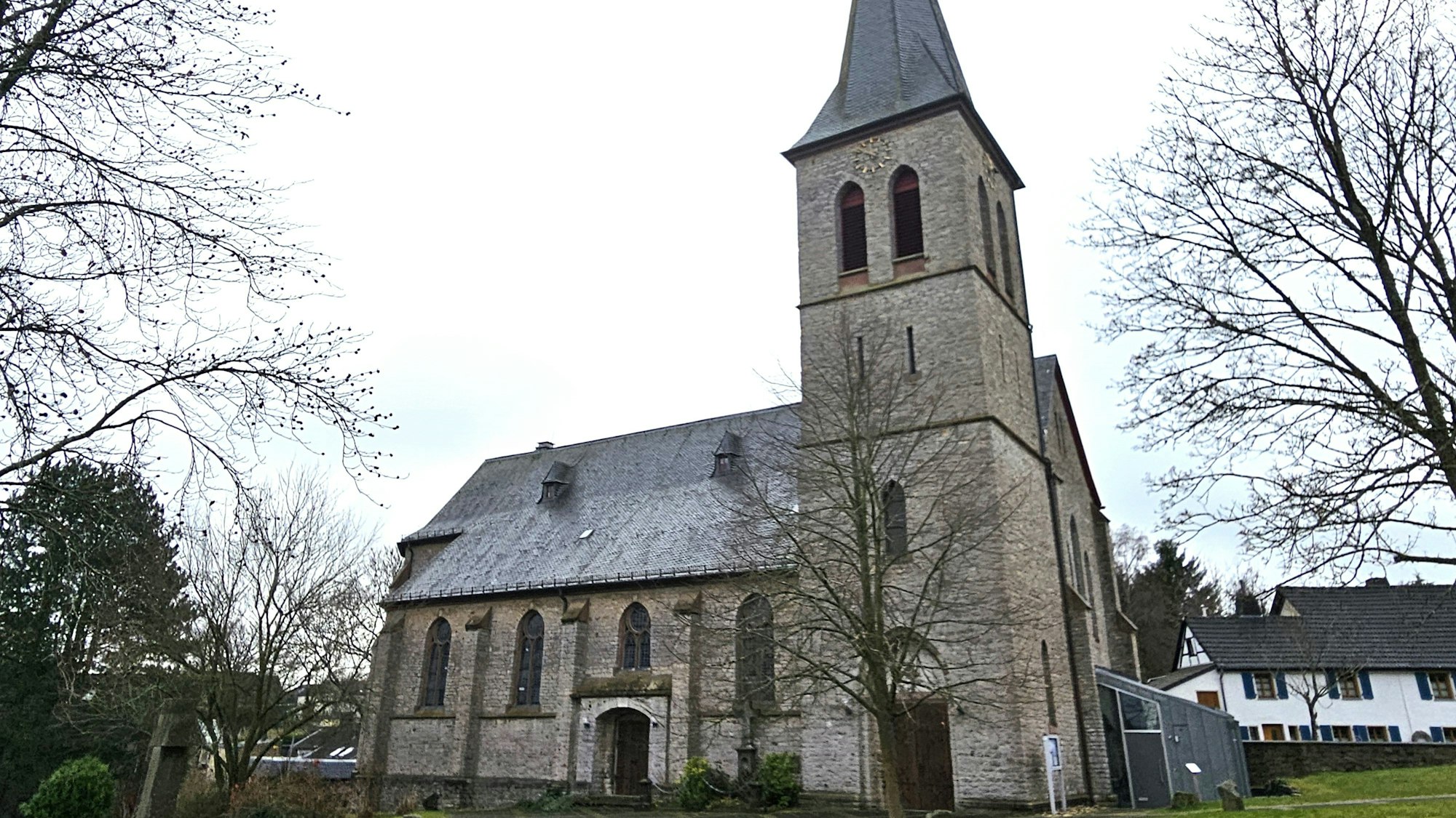 Blick auf die Sistiger Kirche, in der Pfarrer Berens mehr als 40 Jahre tätig war.