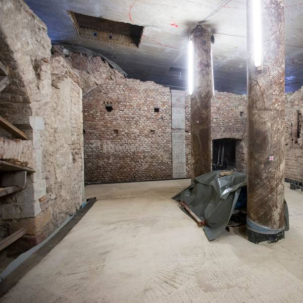 Im Untergeschoss des MiQua entsteht ein archäologischer Parcours mit Zeugnissen aus mehr als 2000 Jahren Kölner Geschichte.
