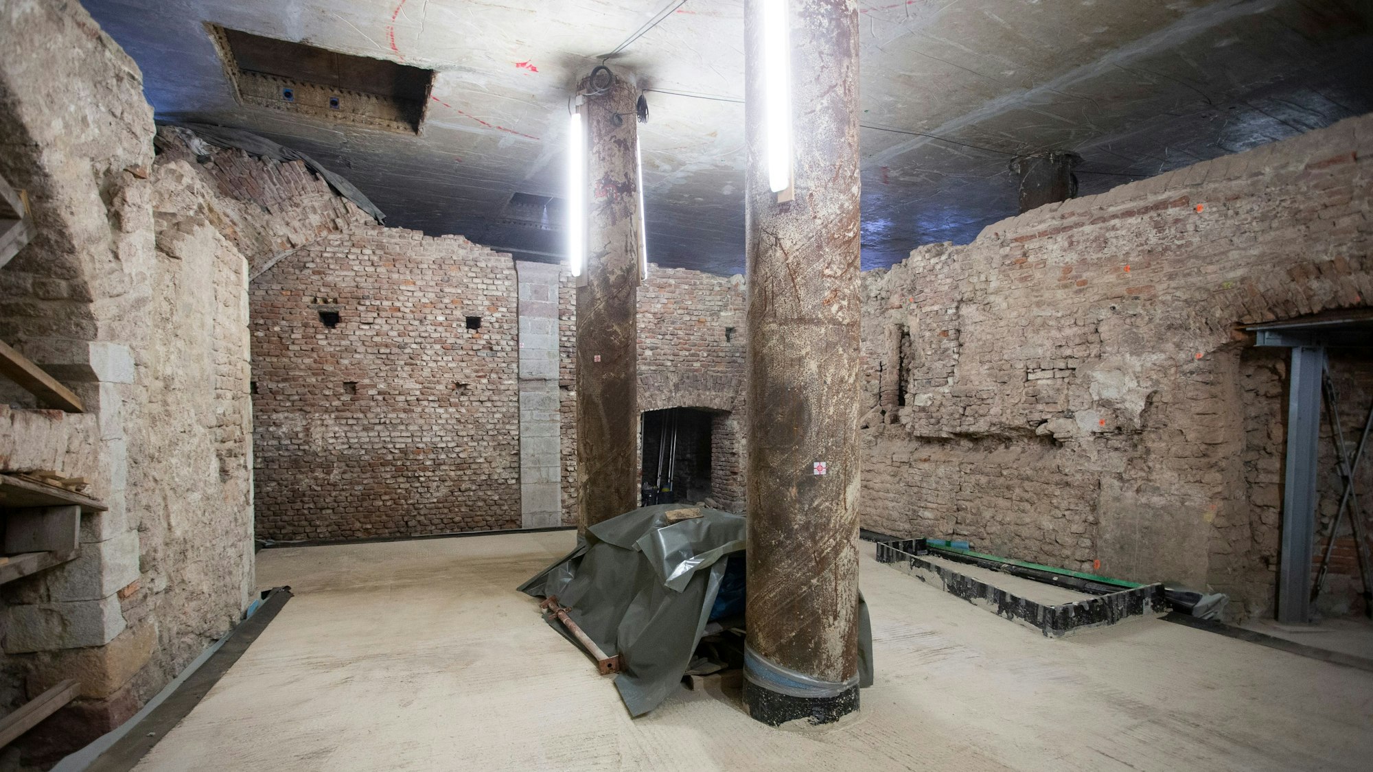 Im Untergeschoss des MiQua entsteht ein archäologischer Parcours mit Zeugnissen aus mehr als 2000 Jahren Kölner Geschichte.