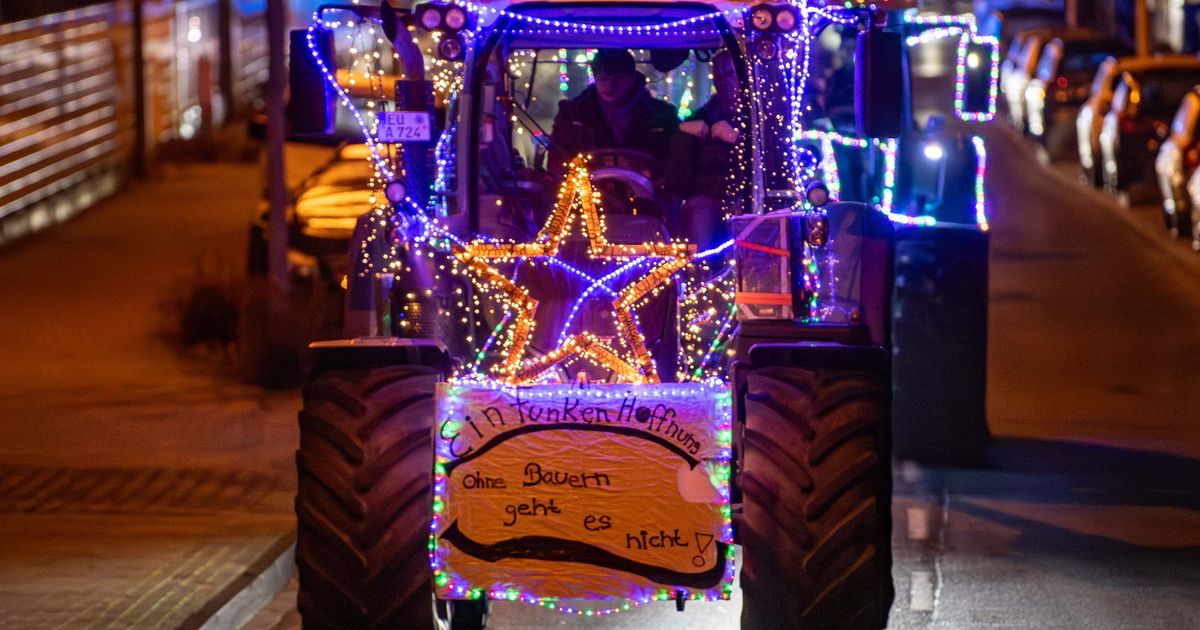 Farmers' demonstrations: Candlelight processions in the Euskirchen ...