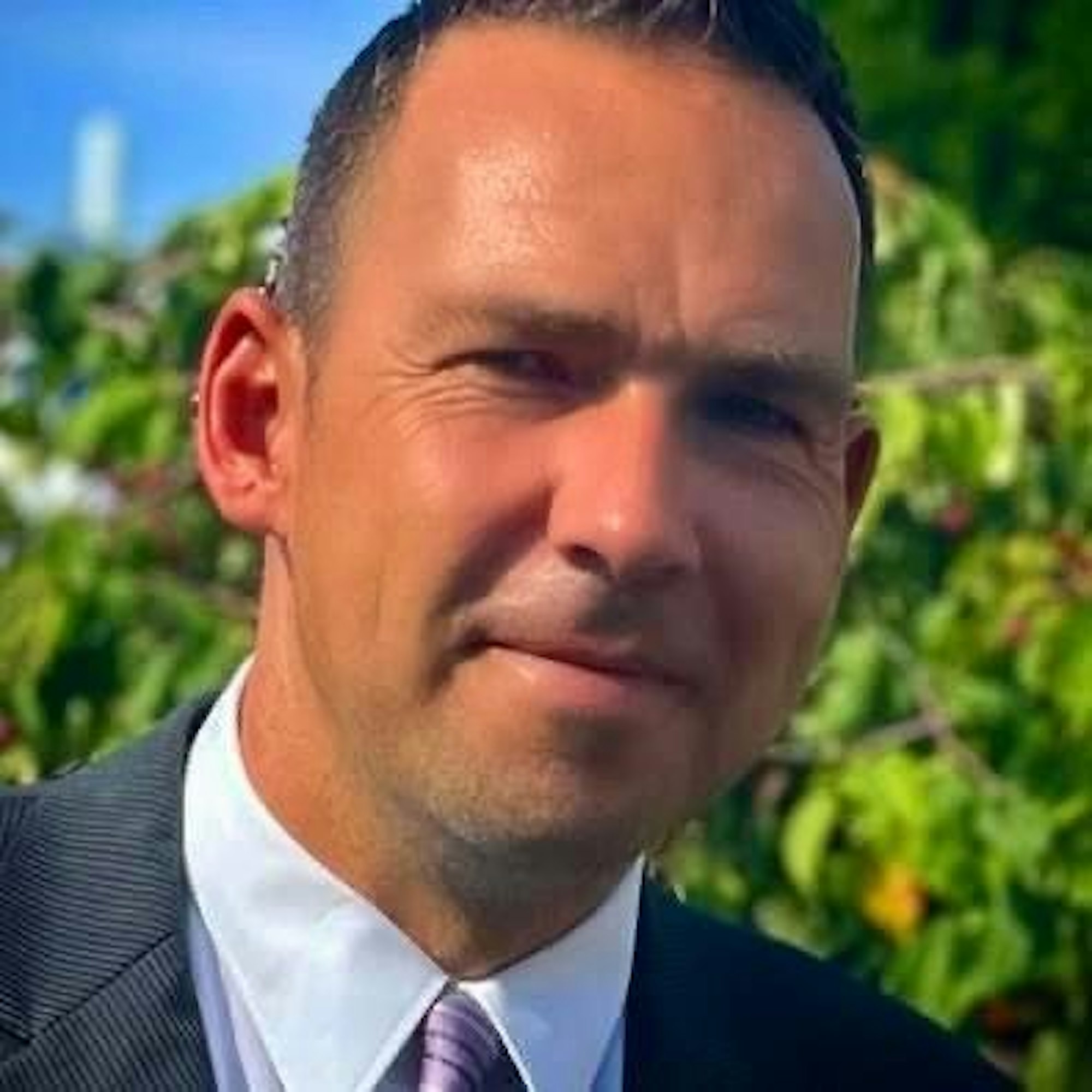 Das Bild zeigt Dino Steuer.