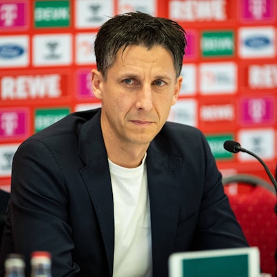 Christian Keller, Geschäftsführer des 1.FC Köln bei der Pressekonferenz nach der Verkündung des CAS-Urteils.