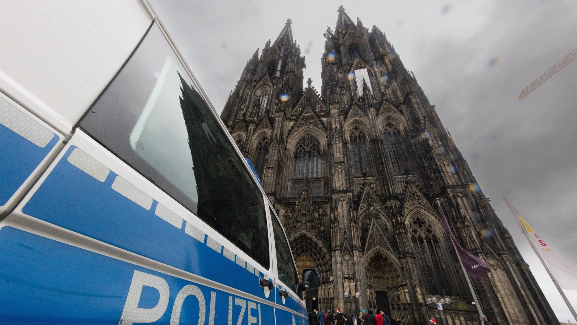 Das Polizeiaufgebot am Dom.