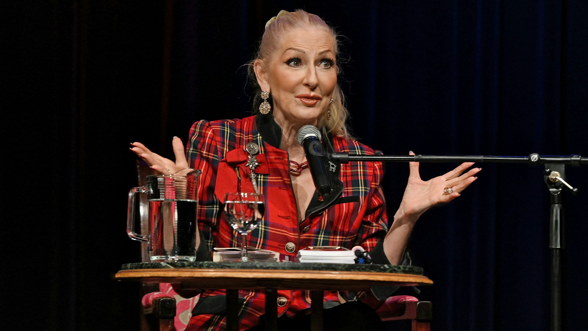 Lesung von Desiree Nick im Senftöpfchen-Theater.