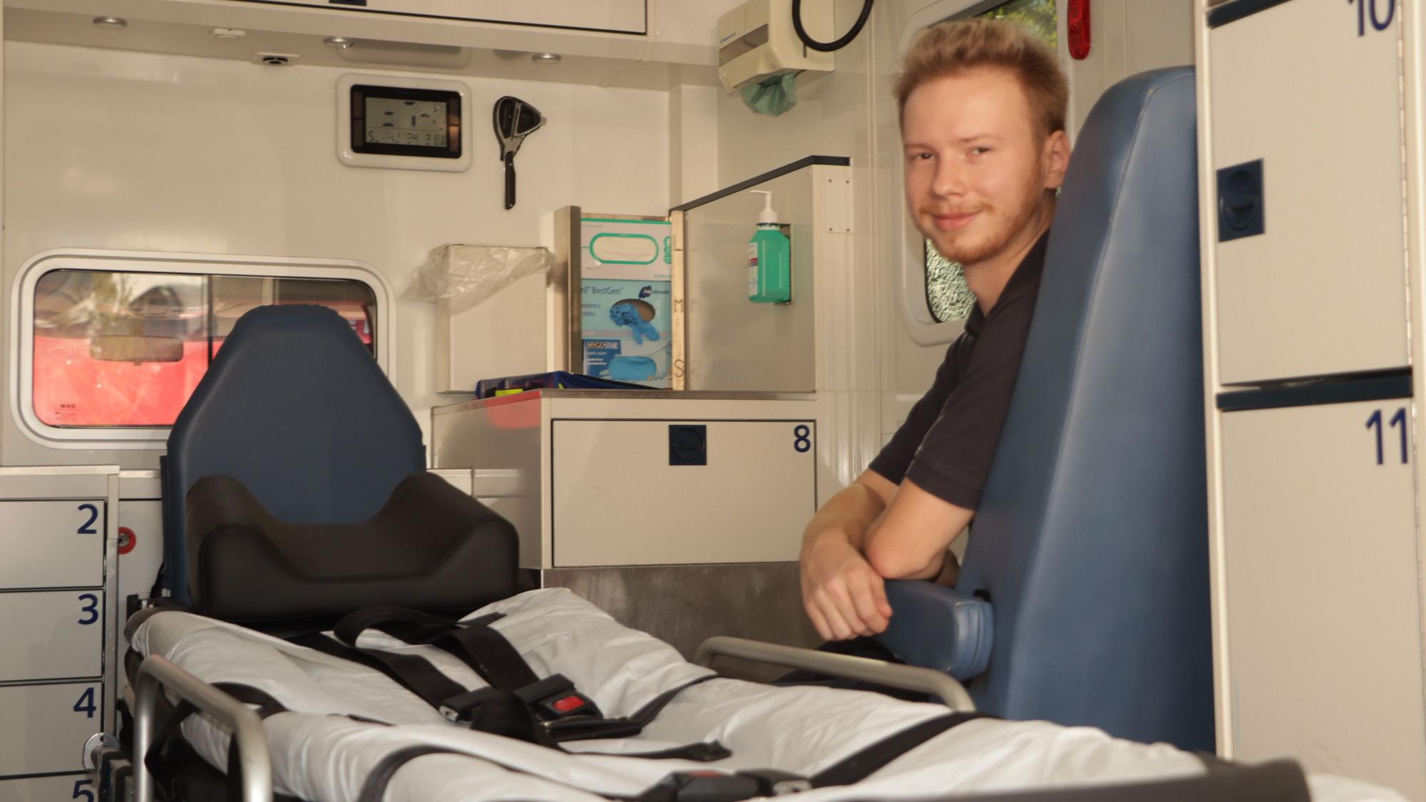 Marco Ryll (25) hat über das Ehrenamt bei den Maltesern als Schulsanitäter sogar seine berufliche Perspektive gefunden.