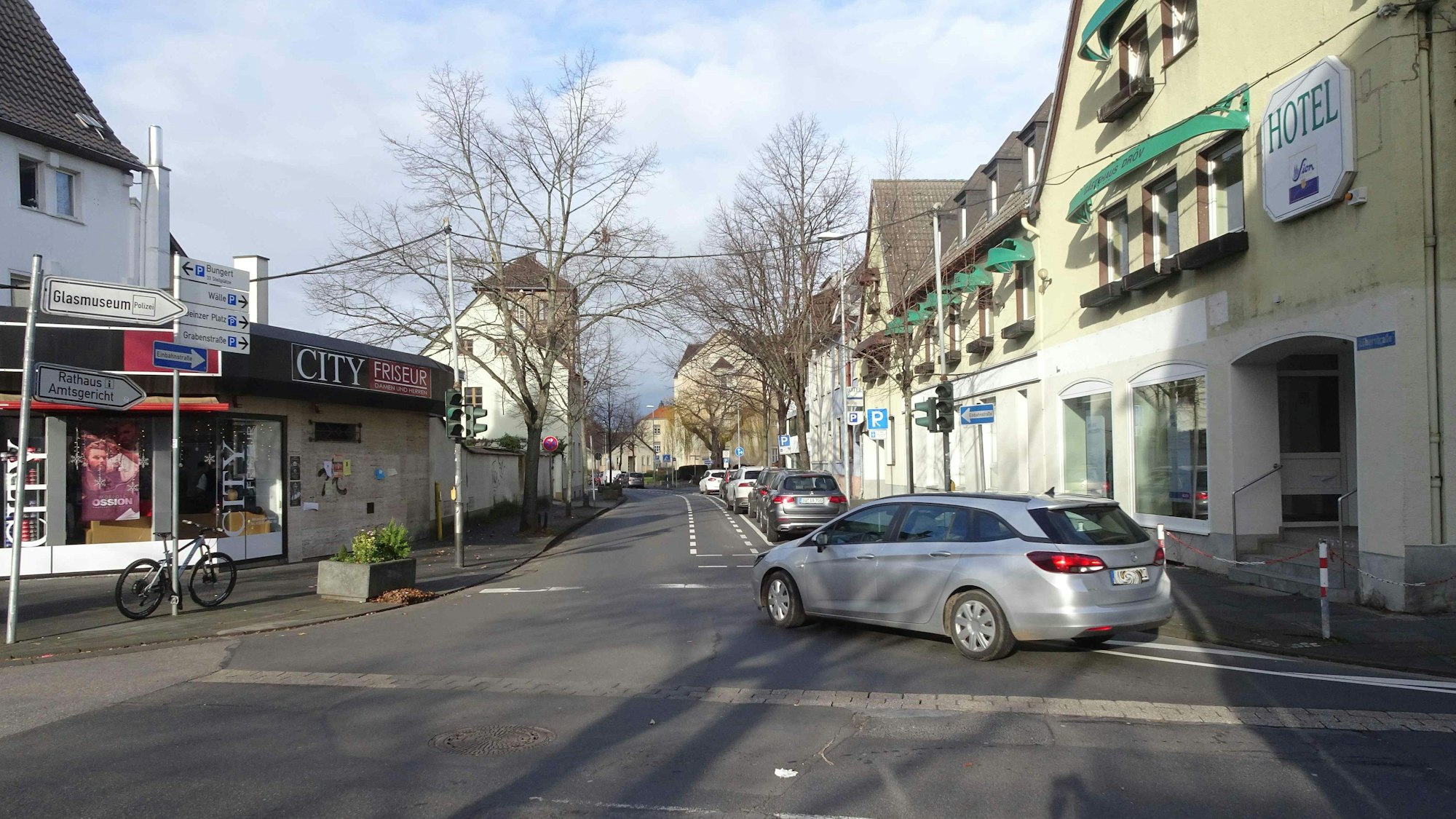 Die Einbahnstraße Löherstraße in Rheinbach.