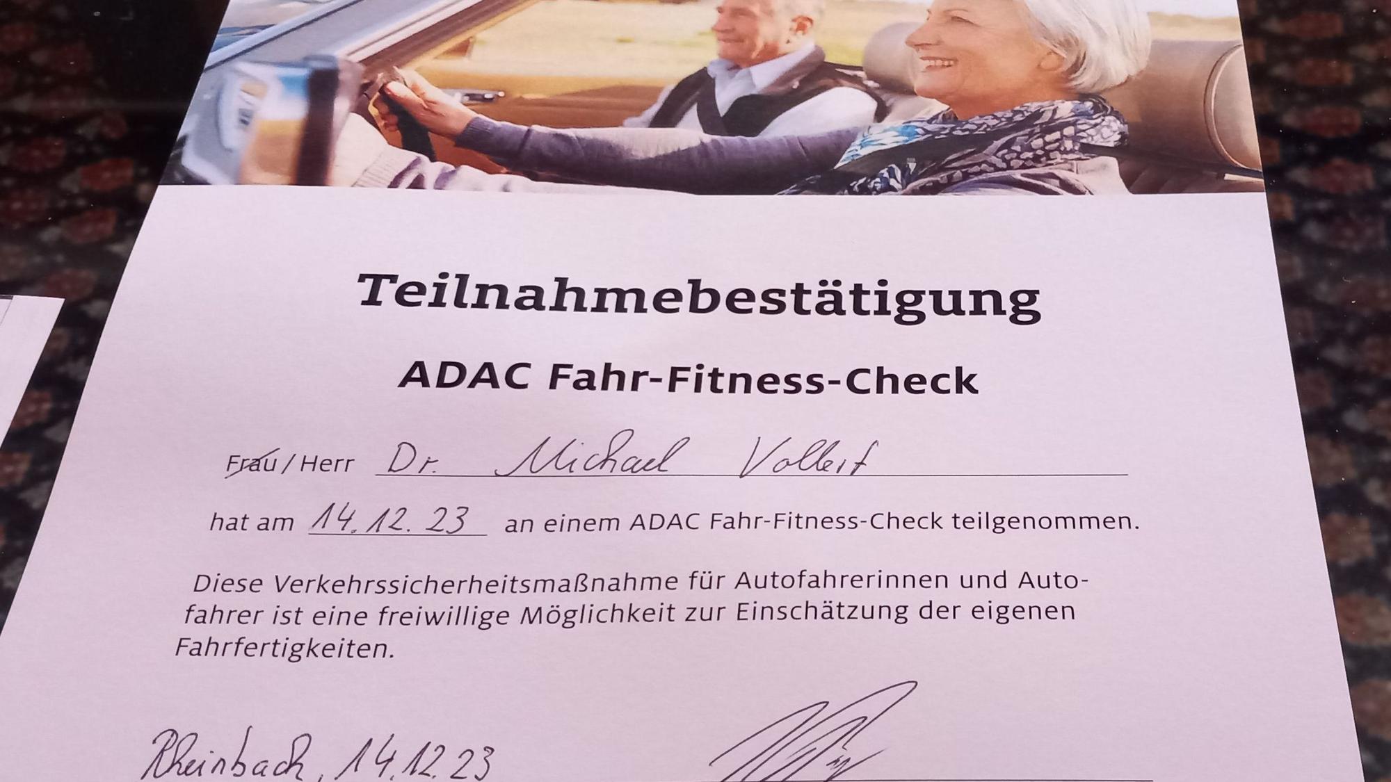 Die Teilnahmebestätigung gibt Michael Vollert Sicherheit