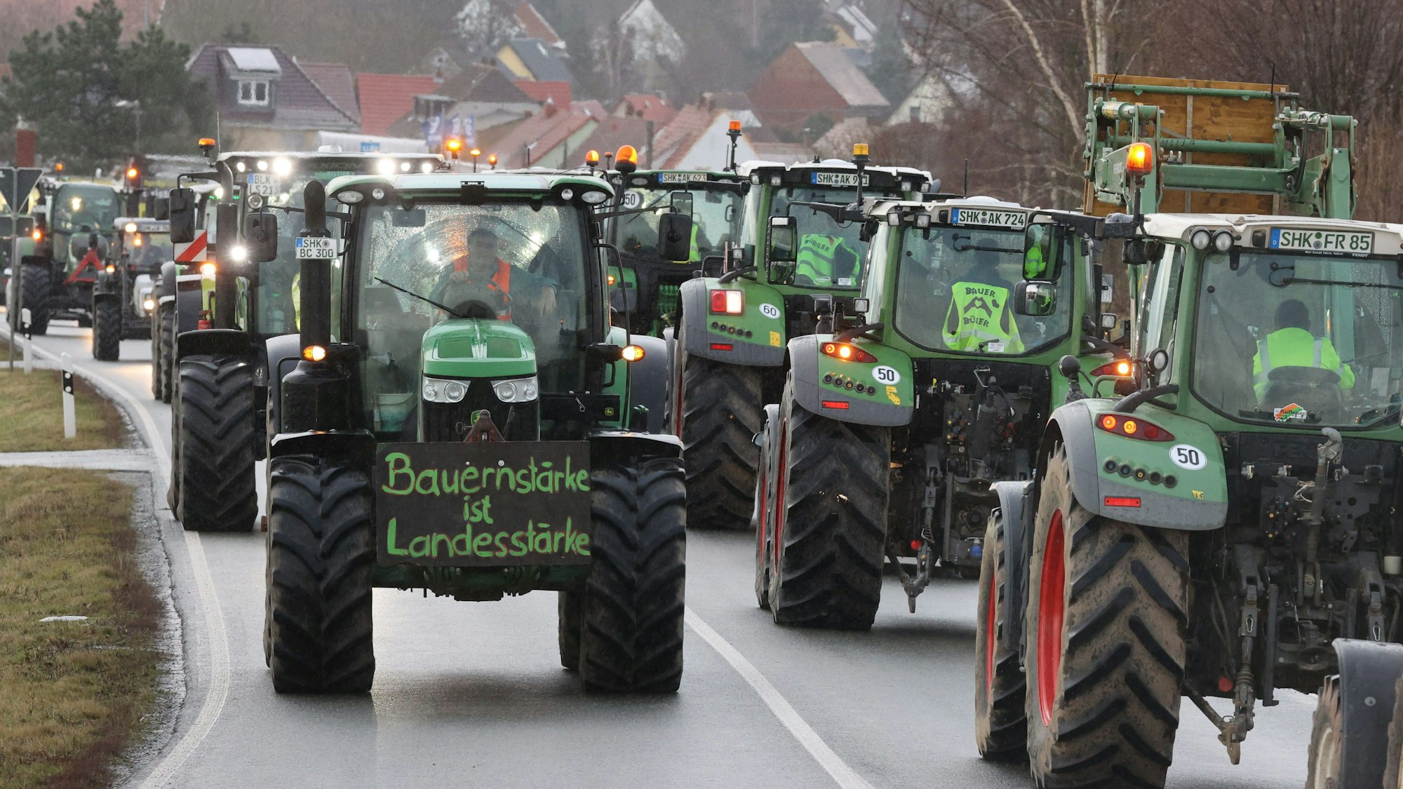 Landwirte protestieren mit Traktoren