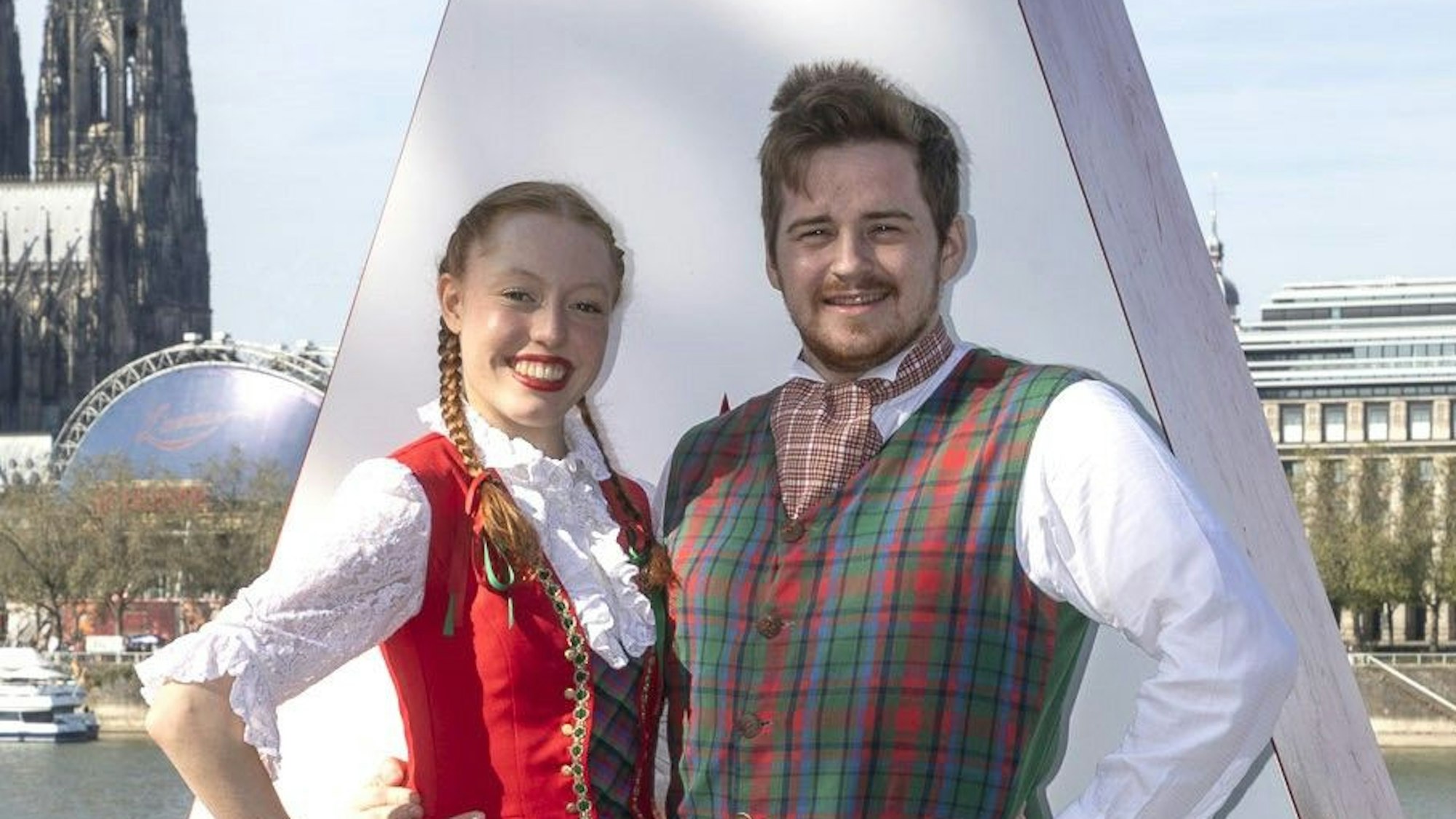 Lucia Clessiene und Lars Nickel von den Pänz us dem ahle Kölle.