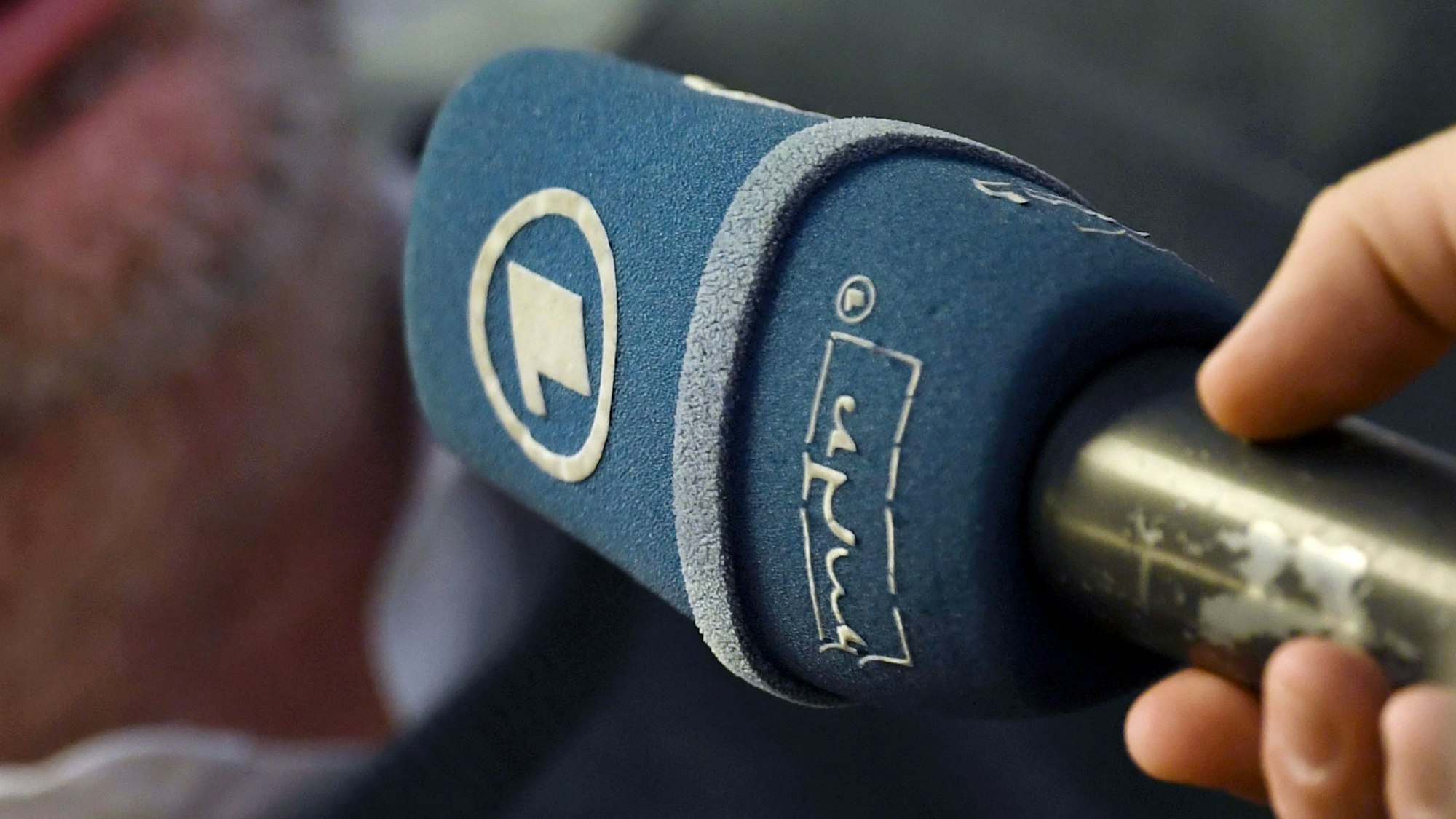 Die „Sportschau“ am Samstagabend ist für Bundesliga-Fans Tradition. Die Pläne der DFL für einen neuen TV-Vertrag könnte die Fortsetzung der Sendung gefährden. (Symbolbild)