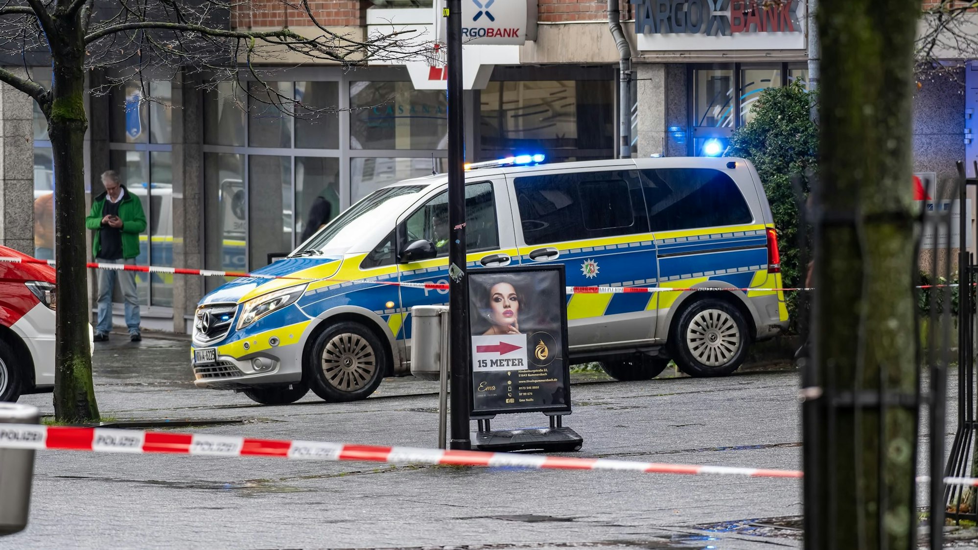Polizeiabsperrung in der Gummersbacher City.