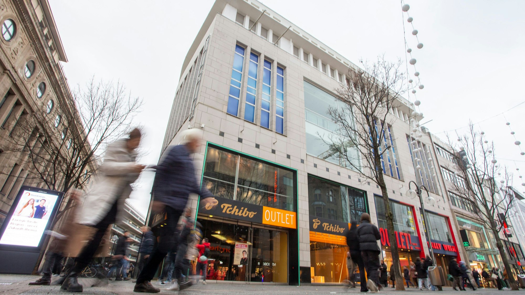 Outlets auf der Einkaufszone Schildergasse.