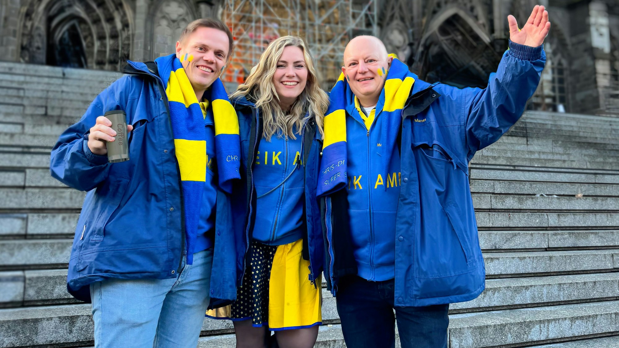 Das Foto zeigt das Eikamper Dreigestirn 2024