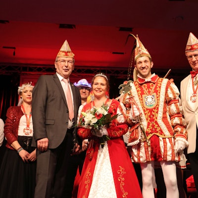 Proklamation der KG Rot-Weiß Denklingen.