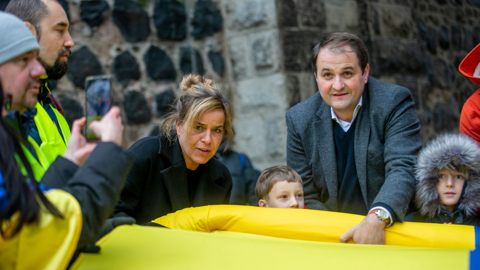 Demo unter dem Motto "Schützt Menschenleben - Solidarisiert Euch mit der Ukraine"