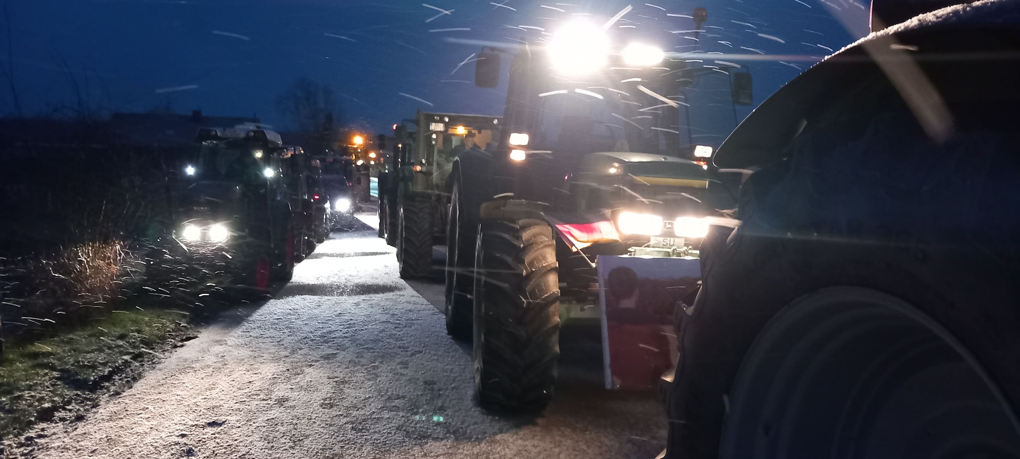 Bauerndemonstrationen Konvoi von Wachtberg nach Bonn ab Villip