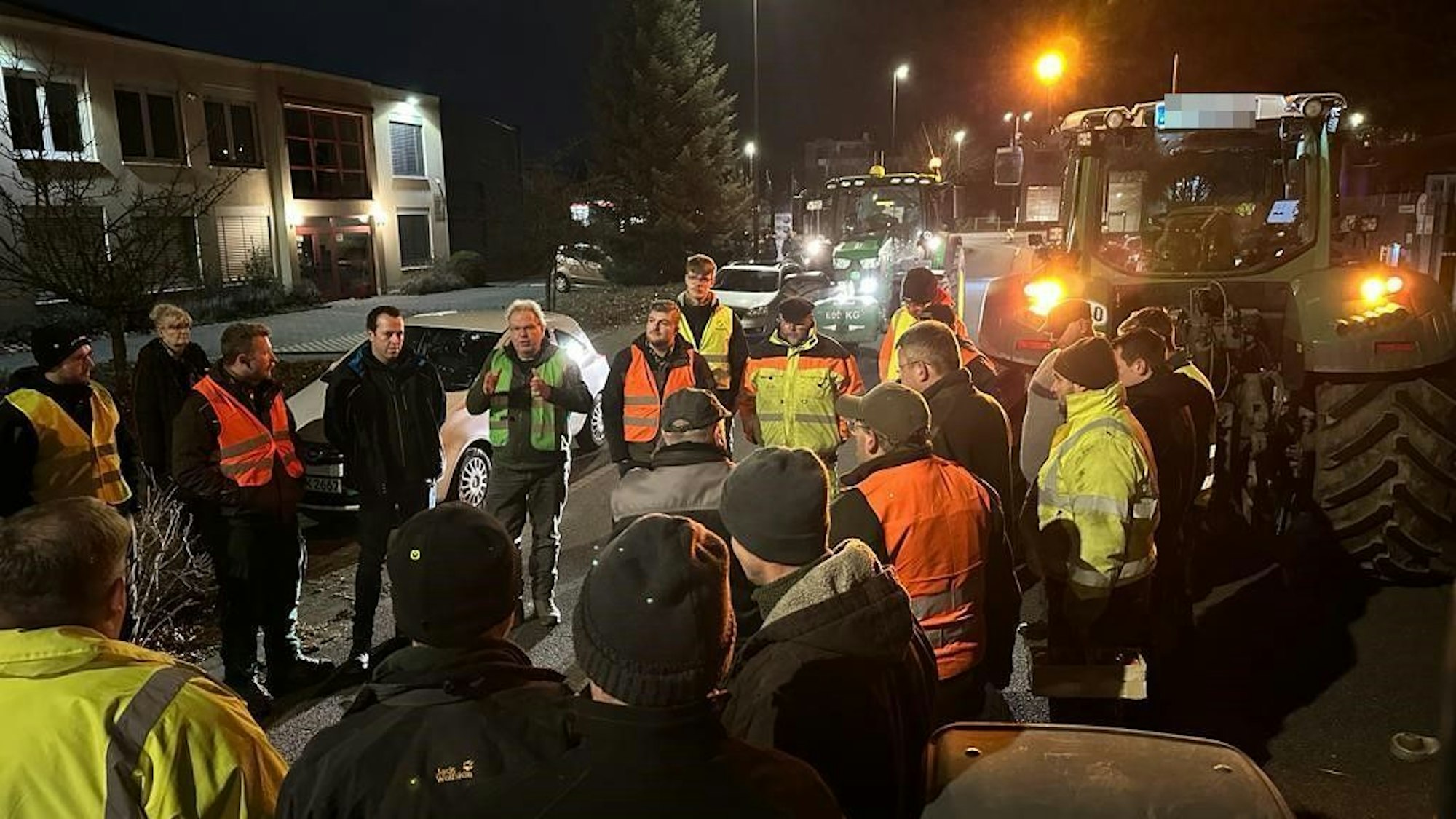 Zahlreiche Landwirte kamen in Troisdorf-Spich zusammen.