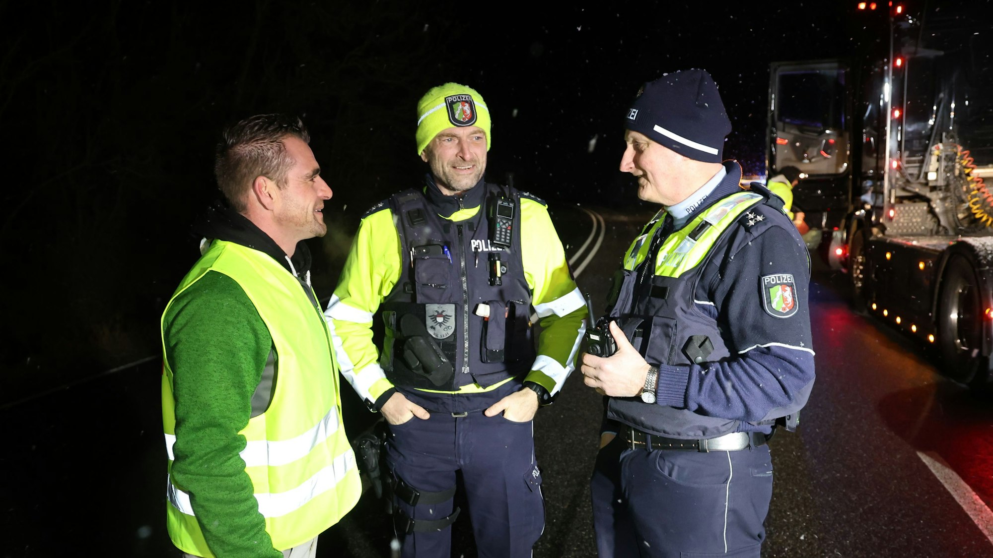 Organisator Dieter Michels traf in Ahrhütte letzte Absprachen mit der Polizei.