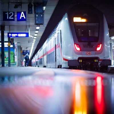 Ein Zug steht im Hauptbahnhof Hannover. Die Deutsche Bahn ist mit dem Versuch gescheitert, den geplanten Lokführerstreik mit juristischen Mitteln zu stoppen.