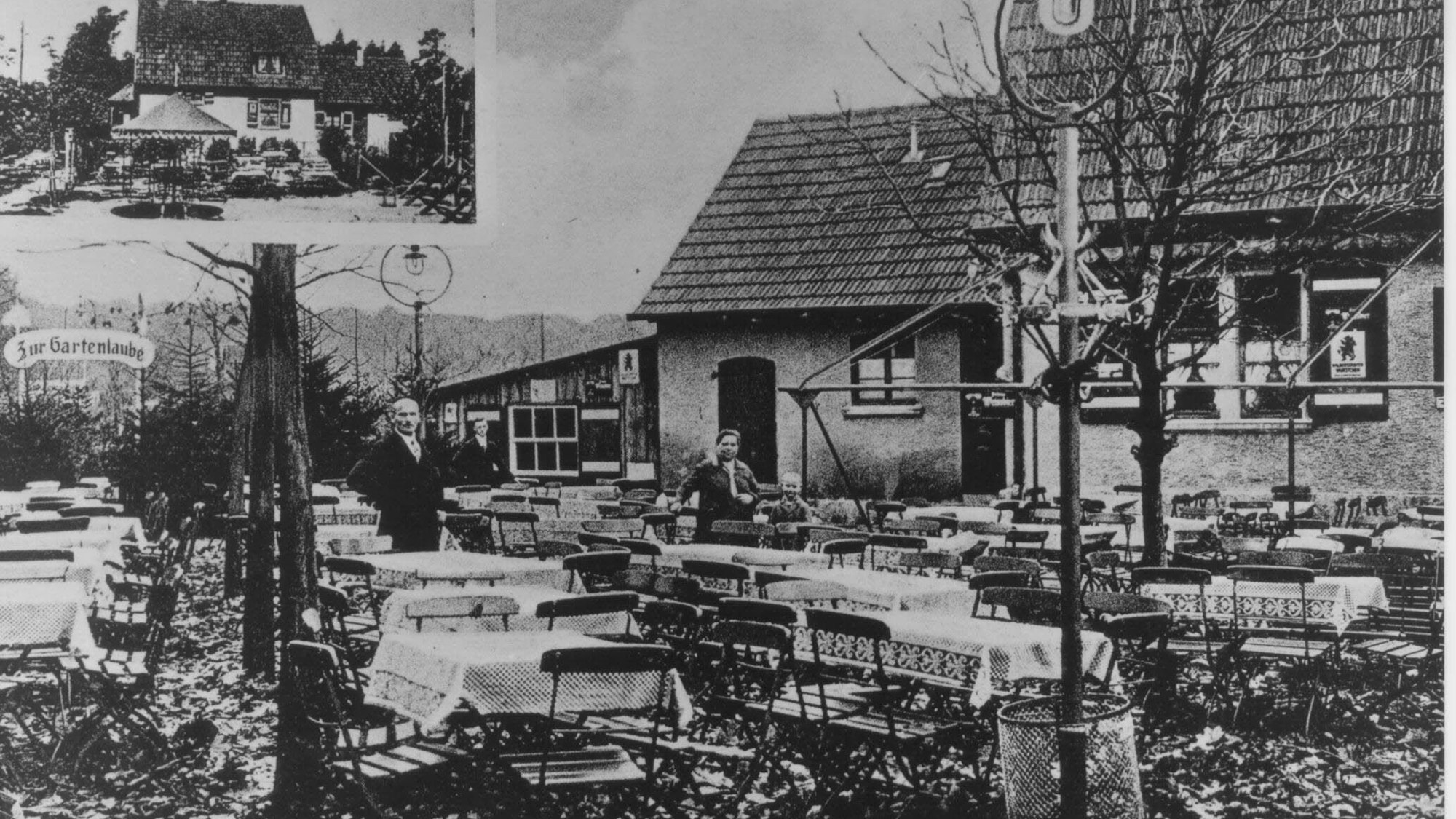 Gartenwirtschaft der Gaststätte Kickehäuschen.. Ansichtskarte: im Vordergrund Eheleute Gertrud und Gerhard Neu. Ohne Zeitangabe