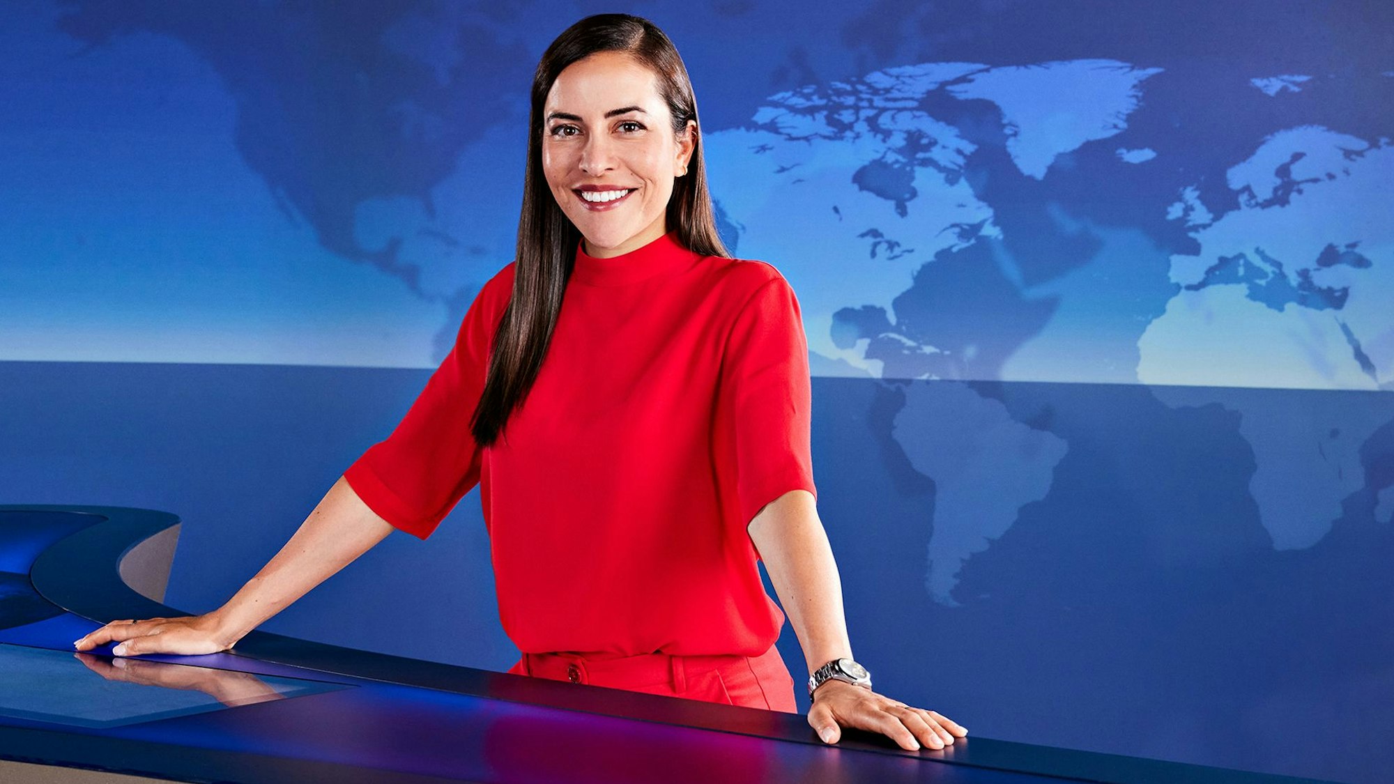 „Tagesthemen“-Moderatorin Aline Abboud legt eine Babypause ein und gibt ihre Position für mehrere Monate auf. Sie moderiert die Nachrichtensendung seit zwei Jahren neben Ingo Zamperoni und neuerdings Jessy Wellmer.