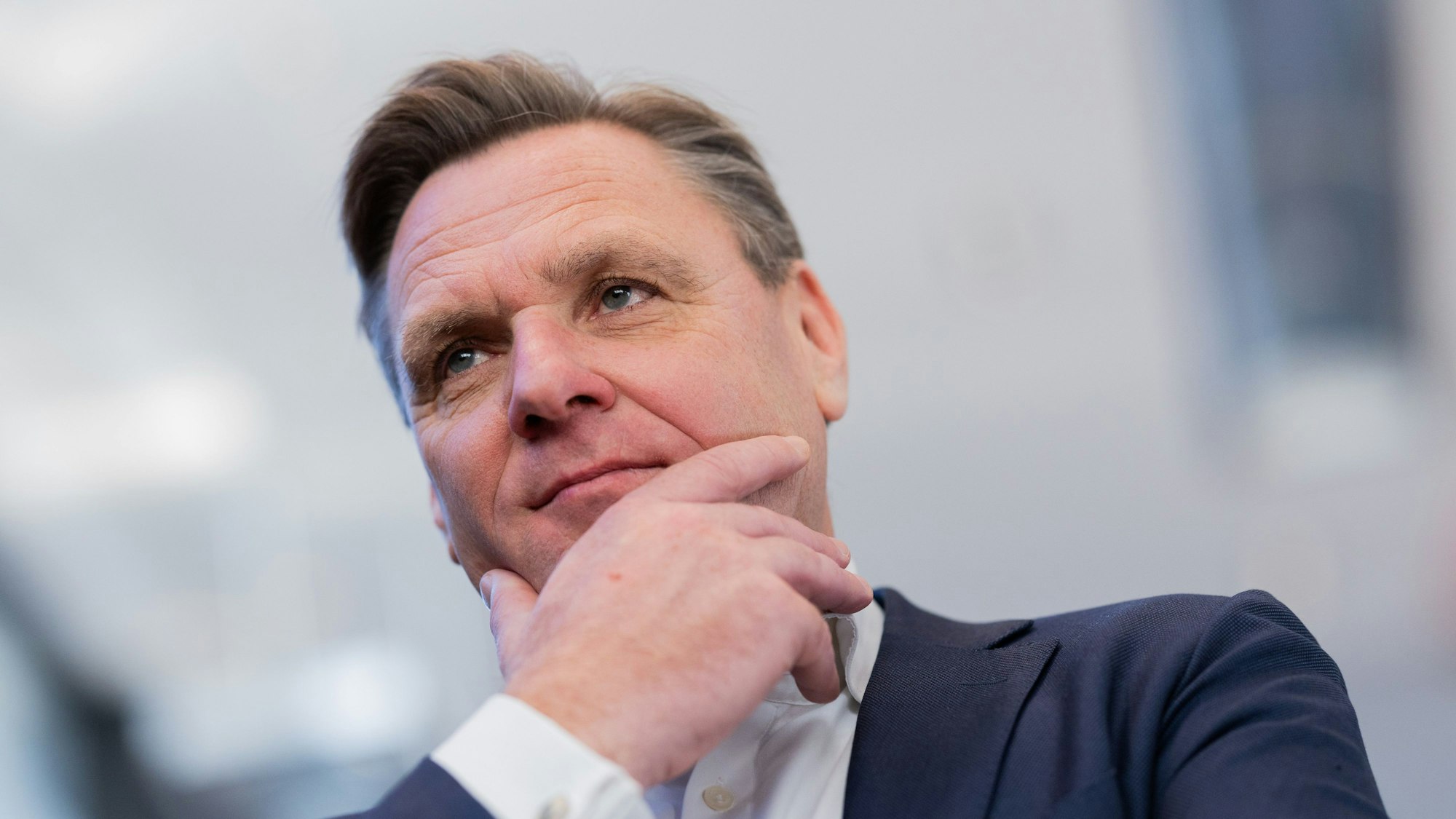 Essen: Olivier van den Bossche, Vorstandsvoritzender, gibt ein Statement ab in der Konzernzentrale des Warenhauskonzerns Galeria Karstadt Kaufhof