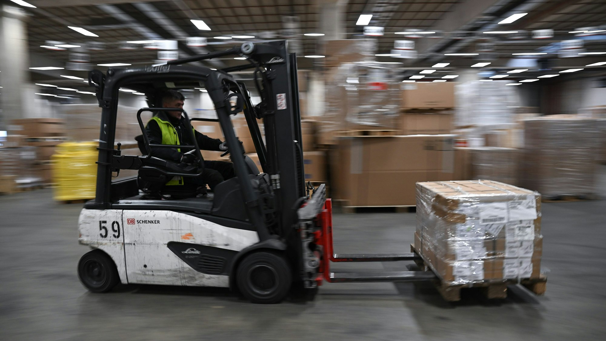 Einen Achtungserfolg erzielte die Logistik-Branche innerhalb der schwächelnden Gewerbe-Investments.