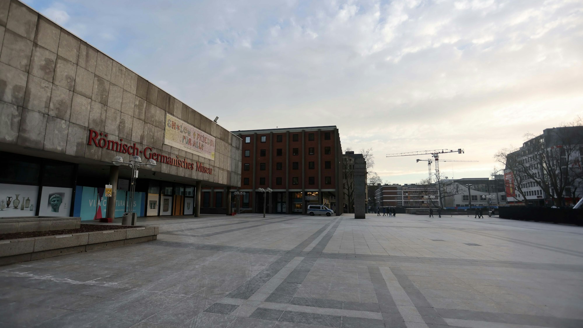 Blick auf den Roncalliplatz in Köln