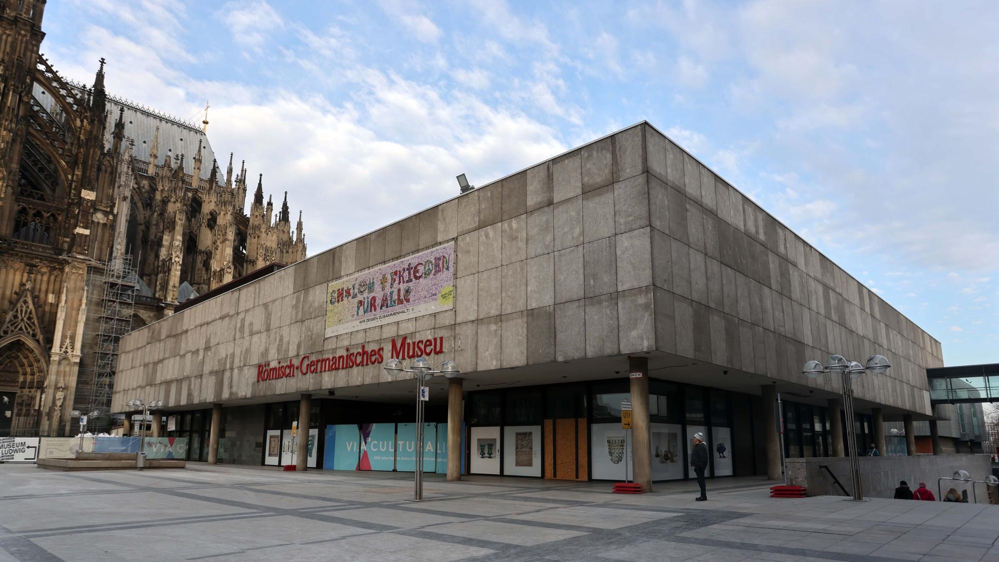 Das seit Ende 2018 geschlossene Römisch-Germanische Museum (RGM) am Kölner Roncalliplatz.