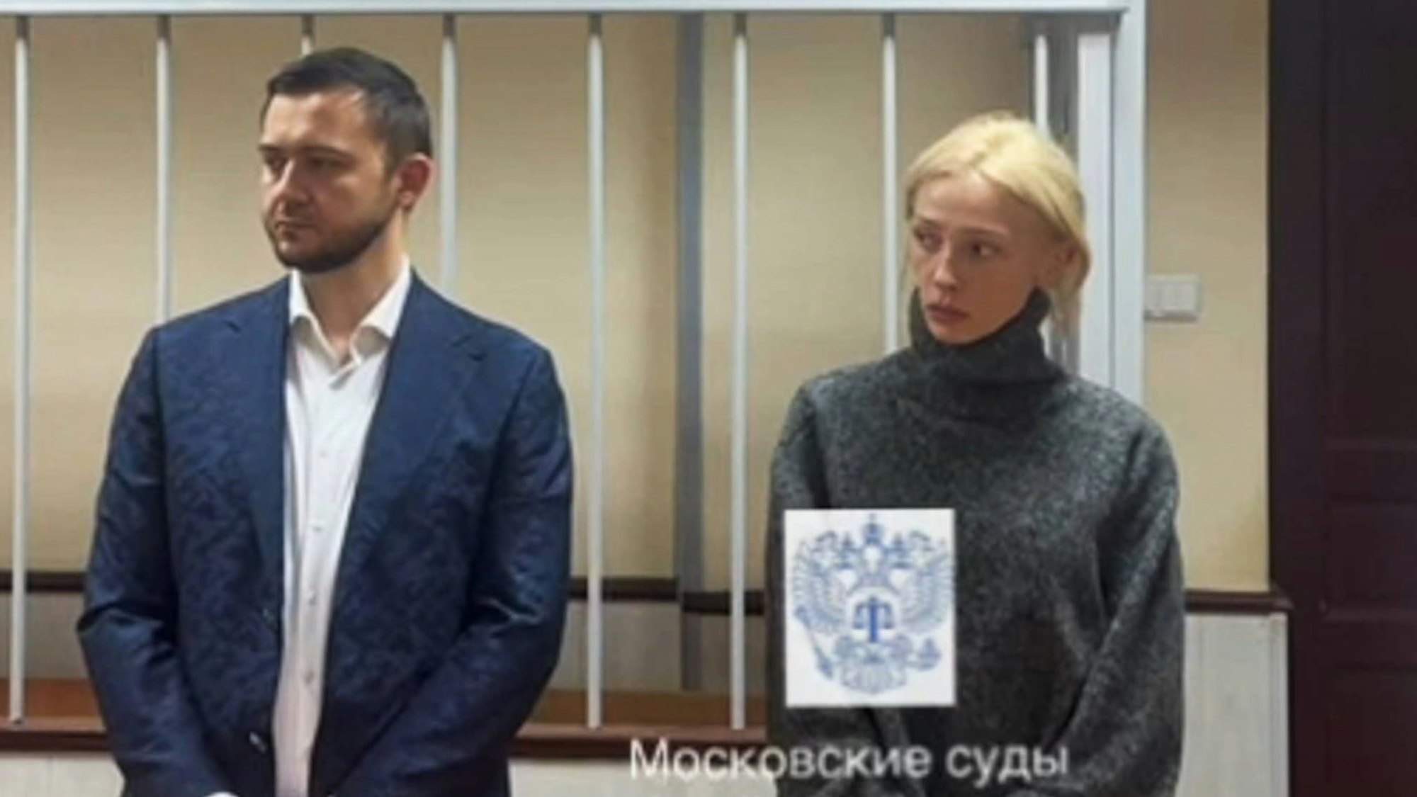 Instagram-Influencerin und TV-Moderatorin Anastasia Iwlejewa hatte zu der Fast-Nackt-Party in Moskau geladen. Sie wurde zu einer Geldstrafe verurteilt.