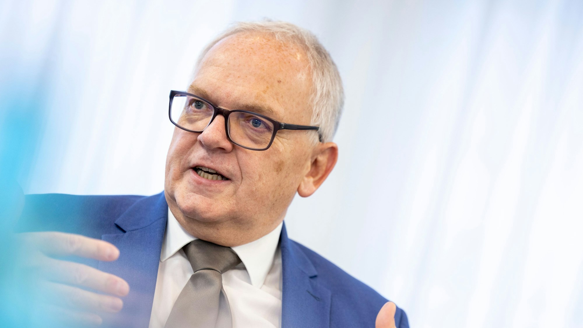 Übt indirekt Kritik an der Informationsweitergabe des Bundeskriminalamtes: Johannes Hermanns beim Rundschau-Gespräch.