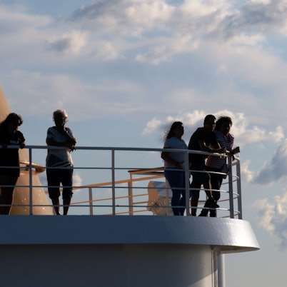 Kreuzfahrten, große Häuser, dicke Autos: Den Boomern wird von Jüngeren oft vorgeworfen, für die heutigen ökologischen Probleme verantwortlich zu sein – die Ü-60-Generation sieht das ein bisschen anders.