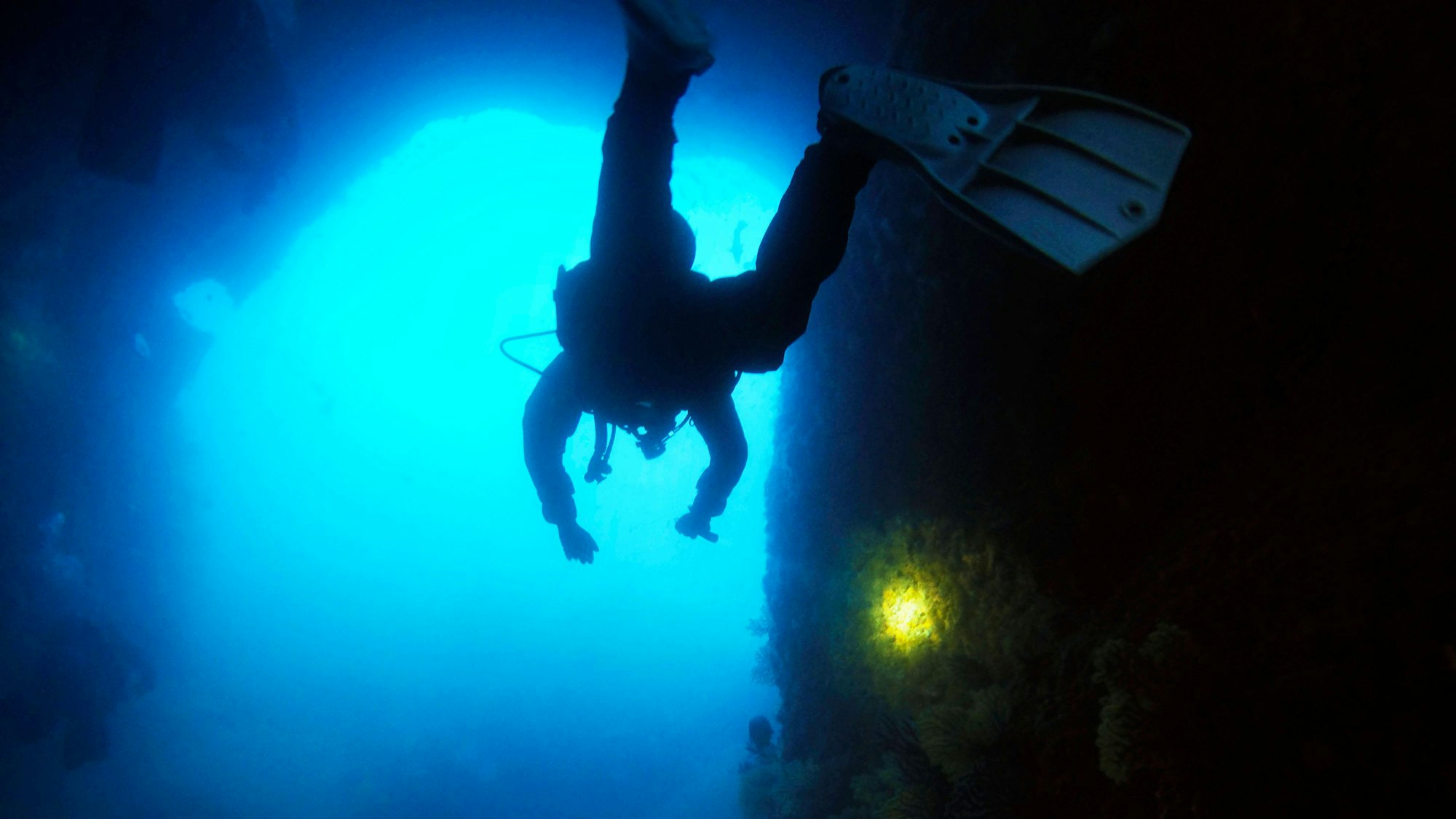 30 Jahre nach einem Tauch-Unglück vor Nizza wurden die sterblichen Überreste von zwei Männern entdeckt (Symbolbild).