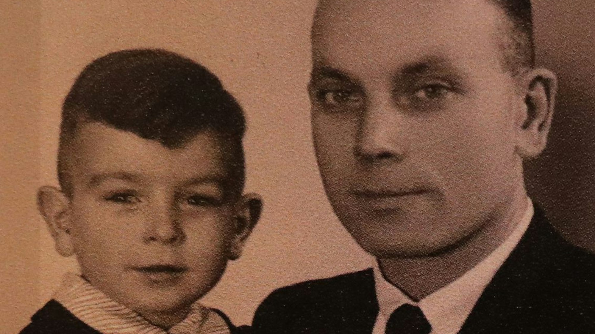 Auf dem Bild ist Hans-Willi Meier als Kleinkind zu sehen